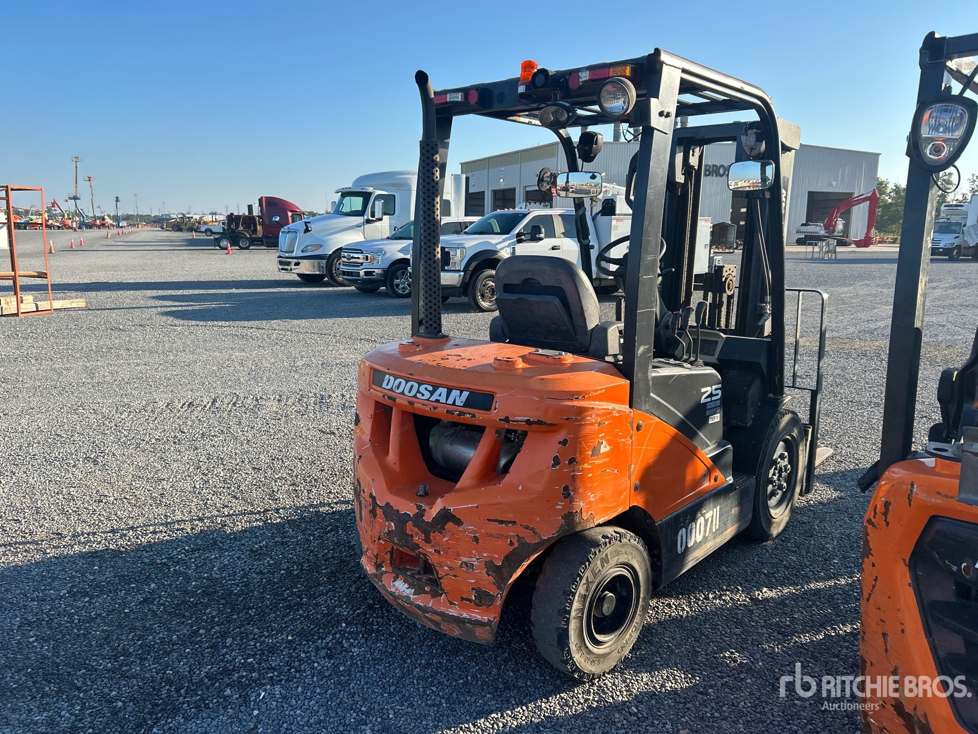 General Appearance with Picture, Right Rear Corner