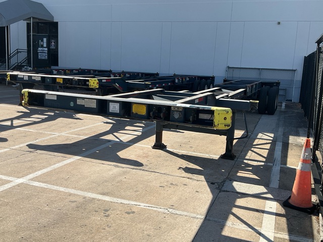 2021 Cheetah T/A Retractable Container Trailer