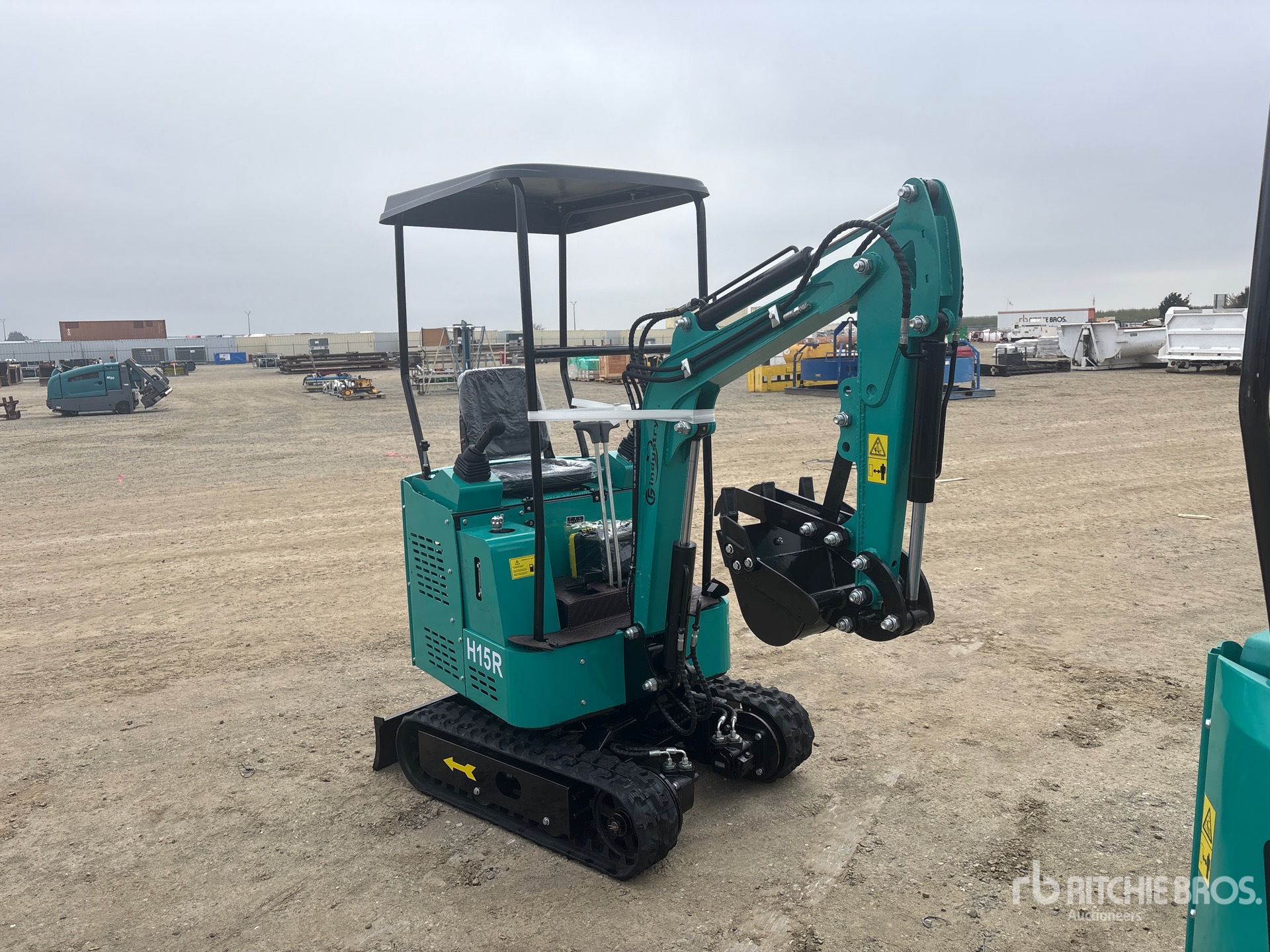 General Appearance with Picture, Right Front Corner