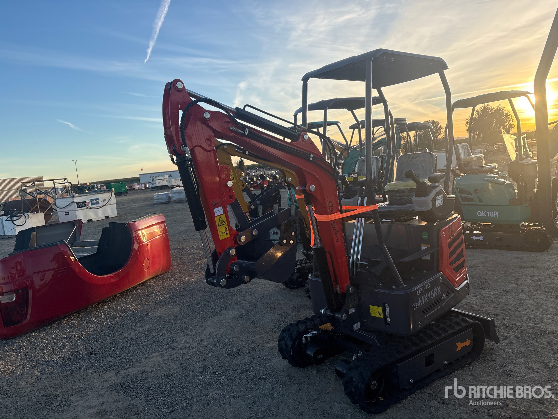 General Appearance with Picture, Left Front Corner