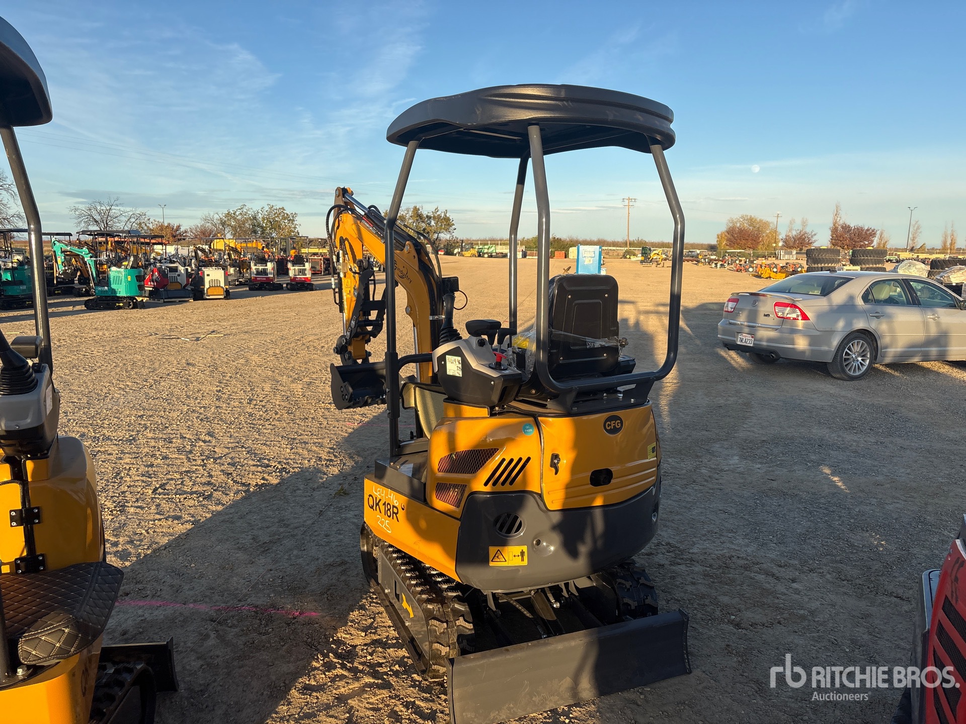 General Appearance with Picture, Left Rear Corner