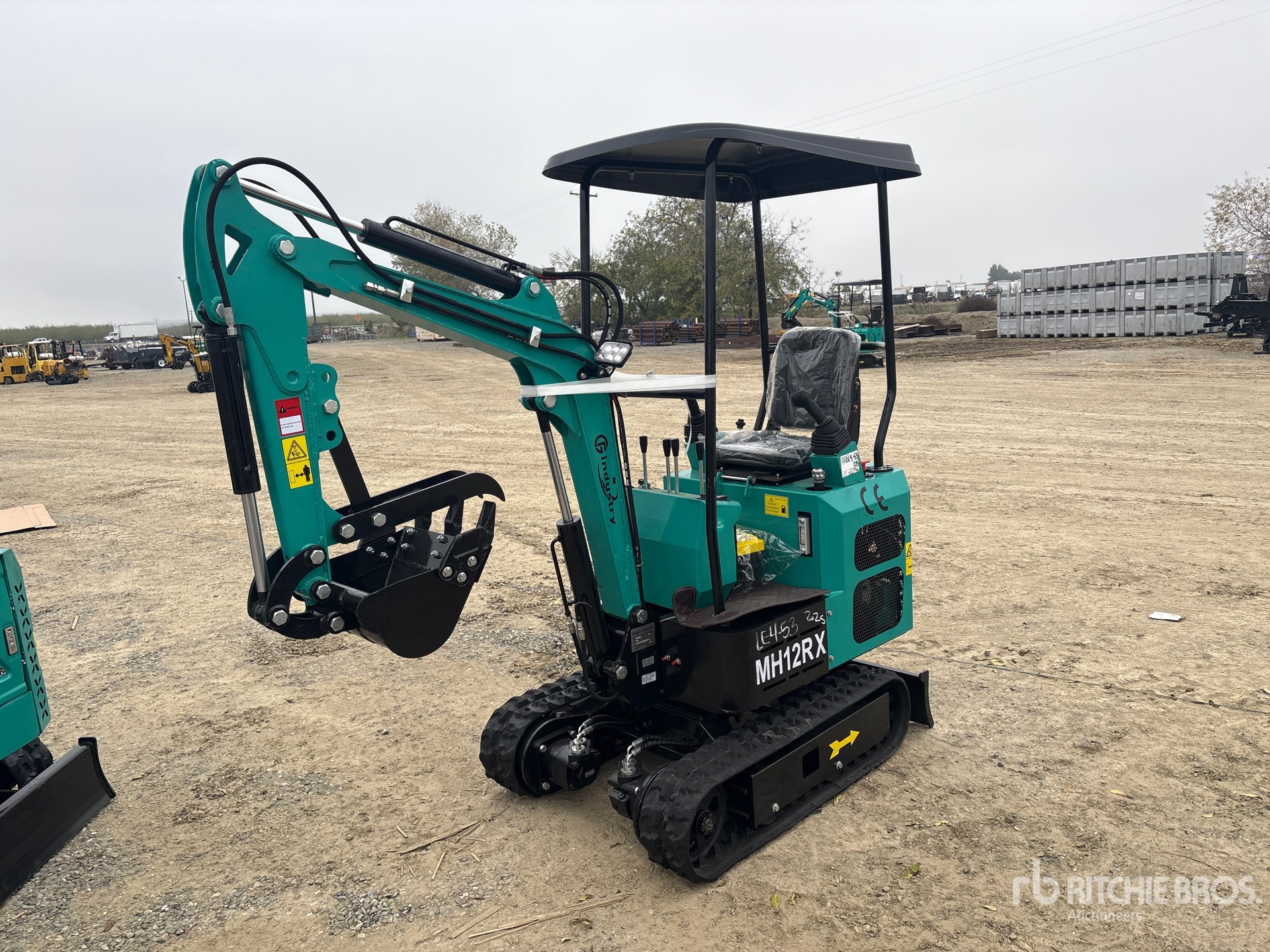 General Appearance with Picture, Left Front Corner