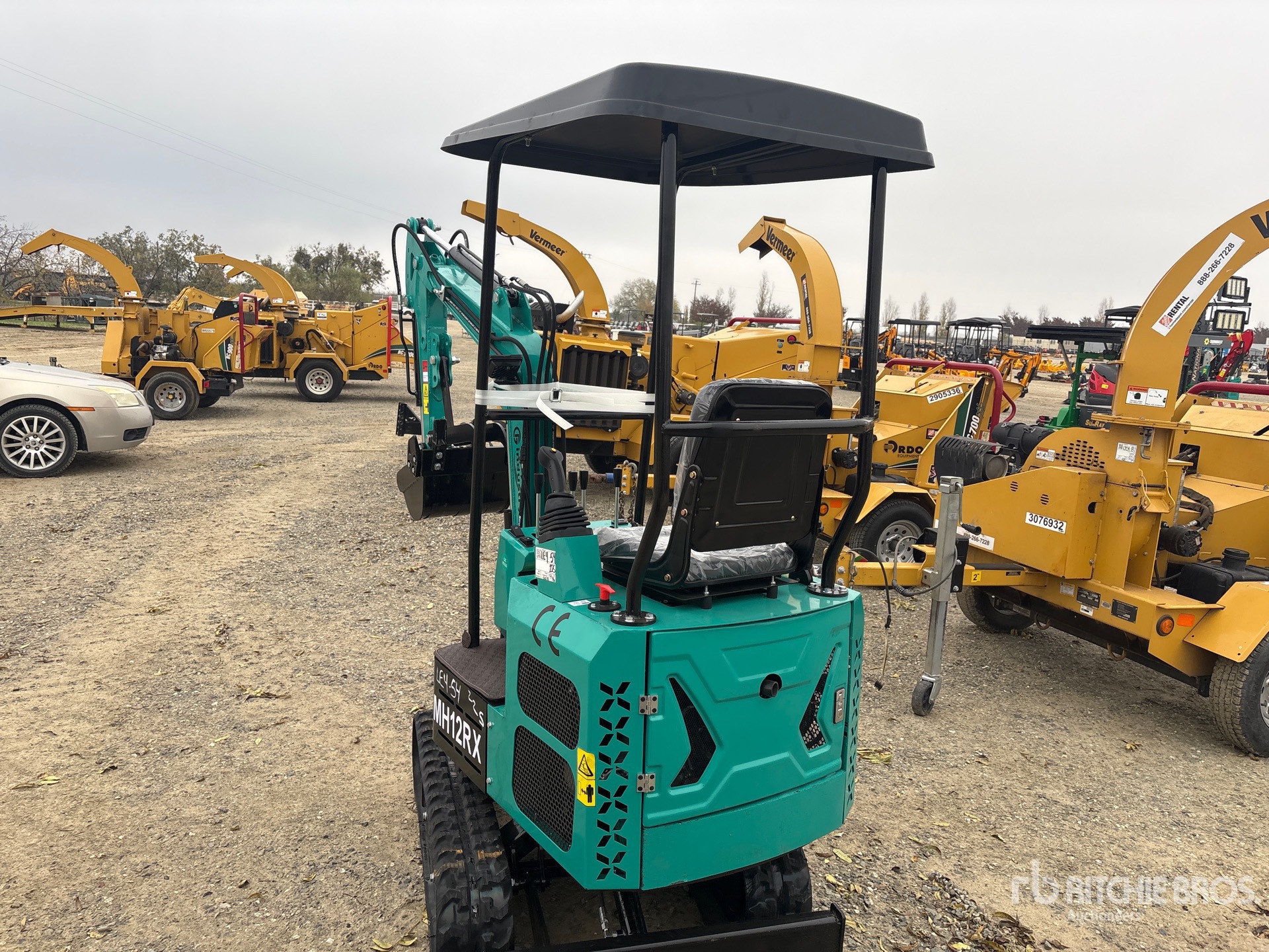 General Appearance with Picture, Left Rear Corner