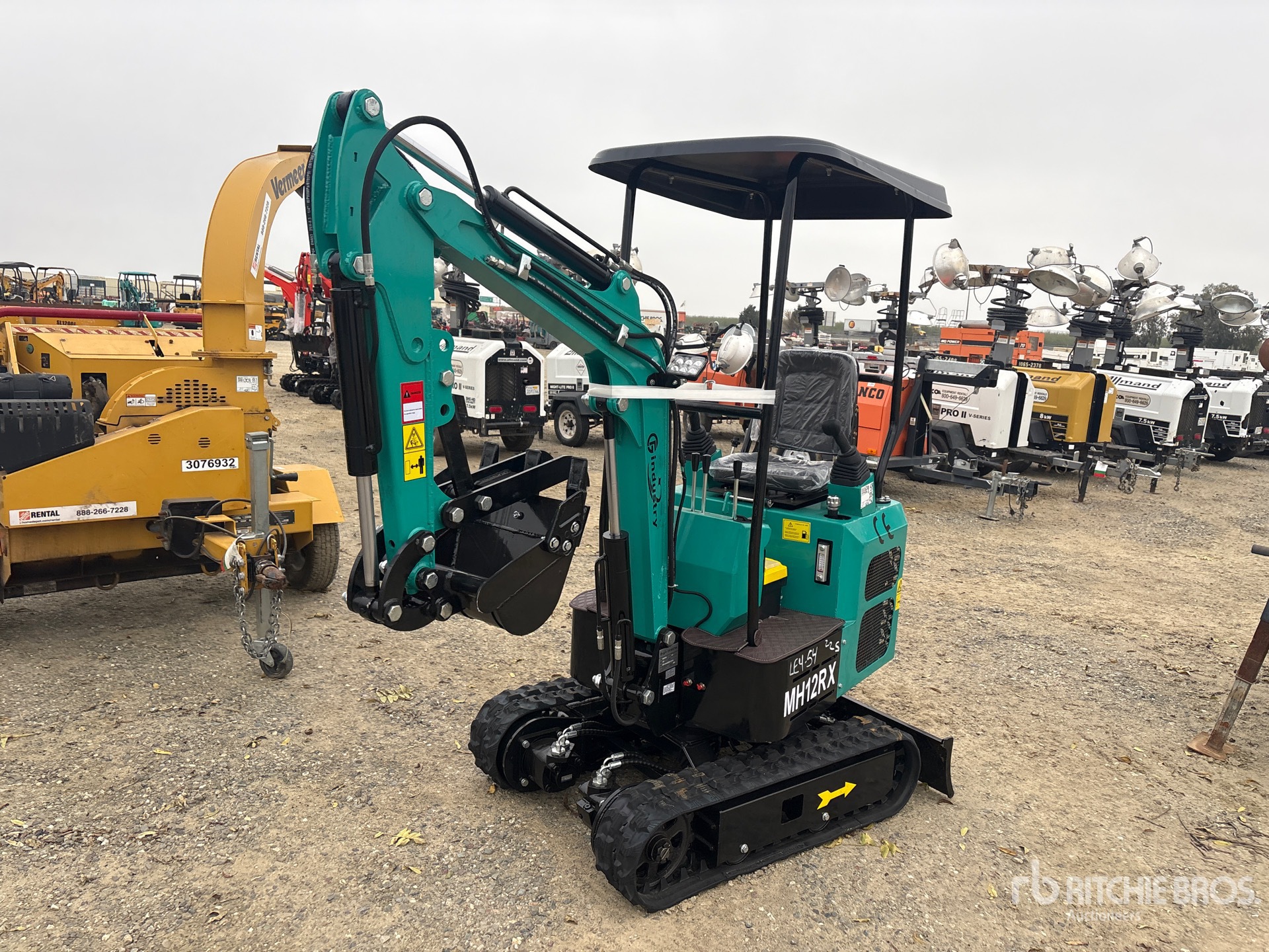 General Appearance with Picture, Left Front Corner