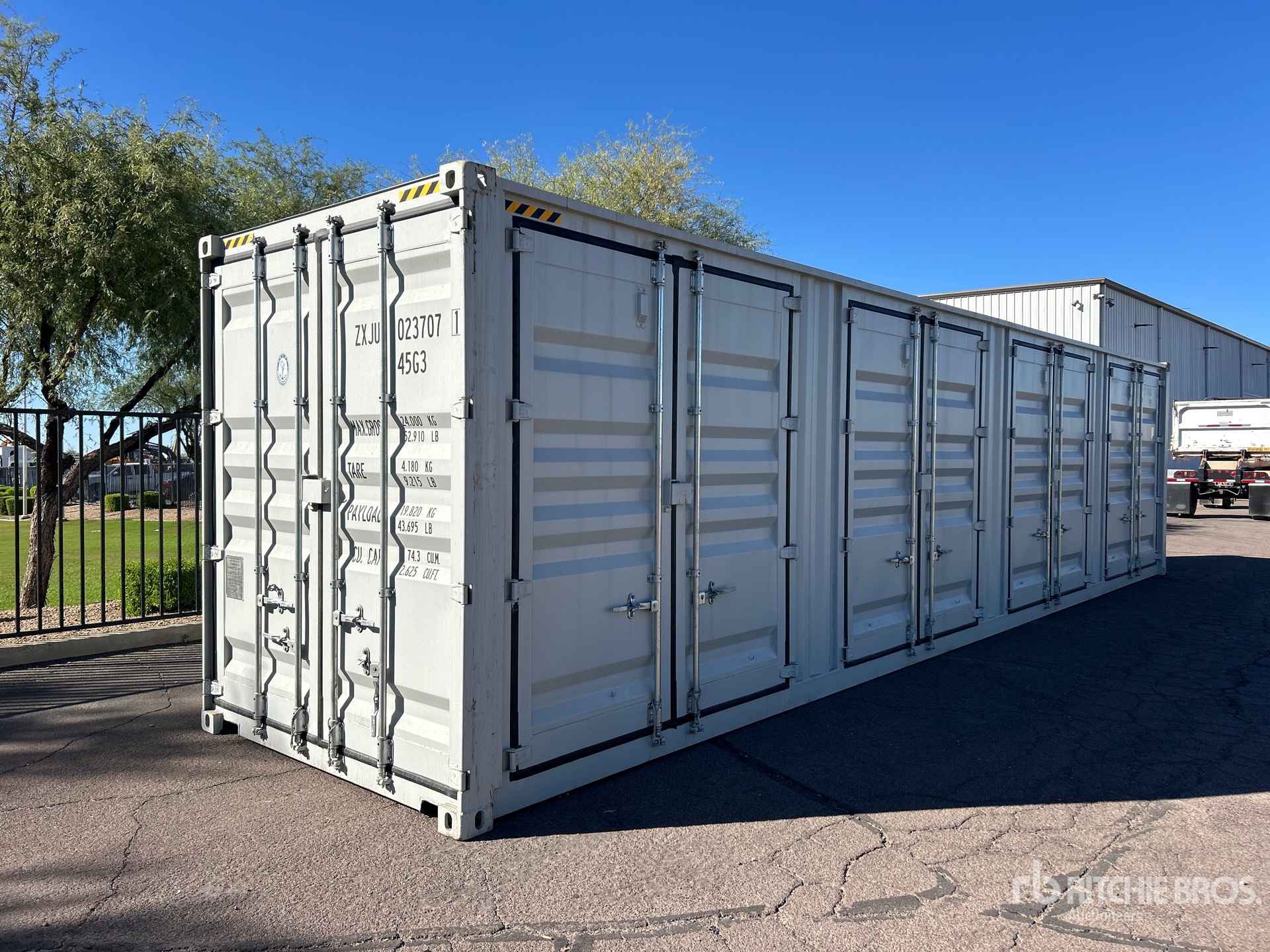 General Appearance with Picture, Right Rear Corner