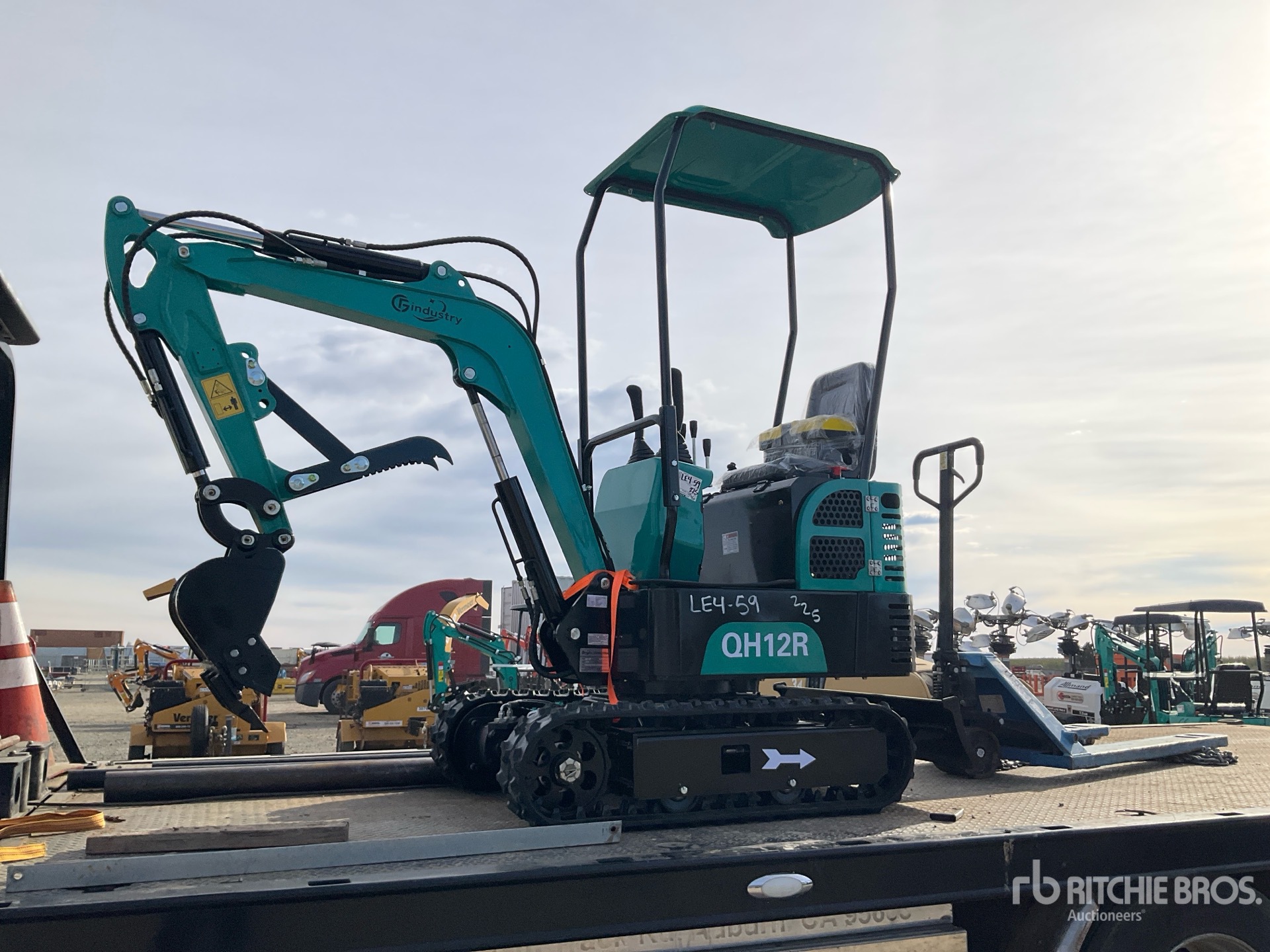 General Appearance with Featured Photo