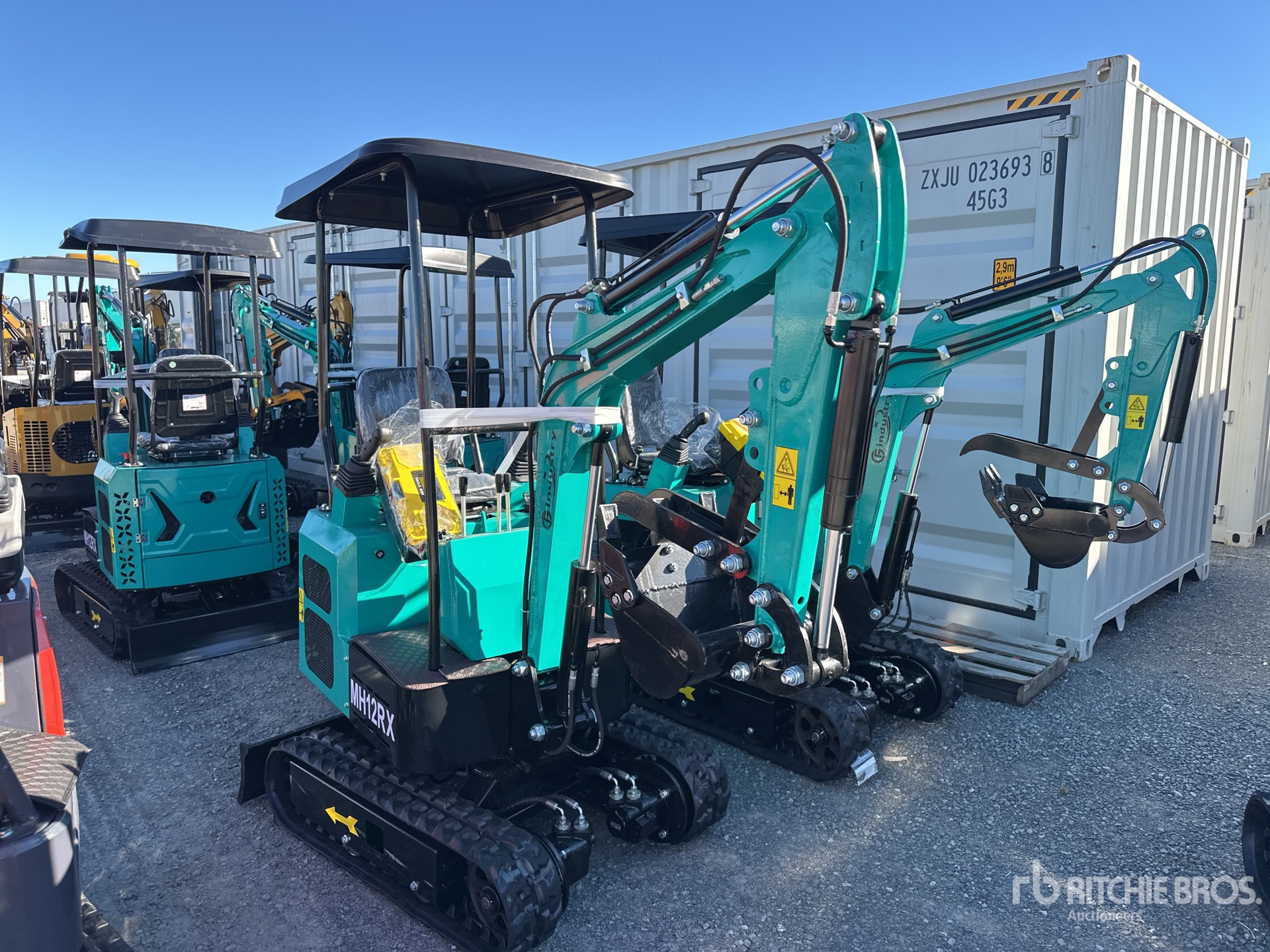 General Appearance with Picture, Right Front Corner