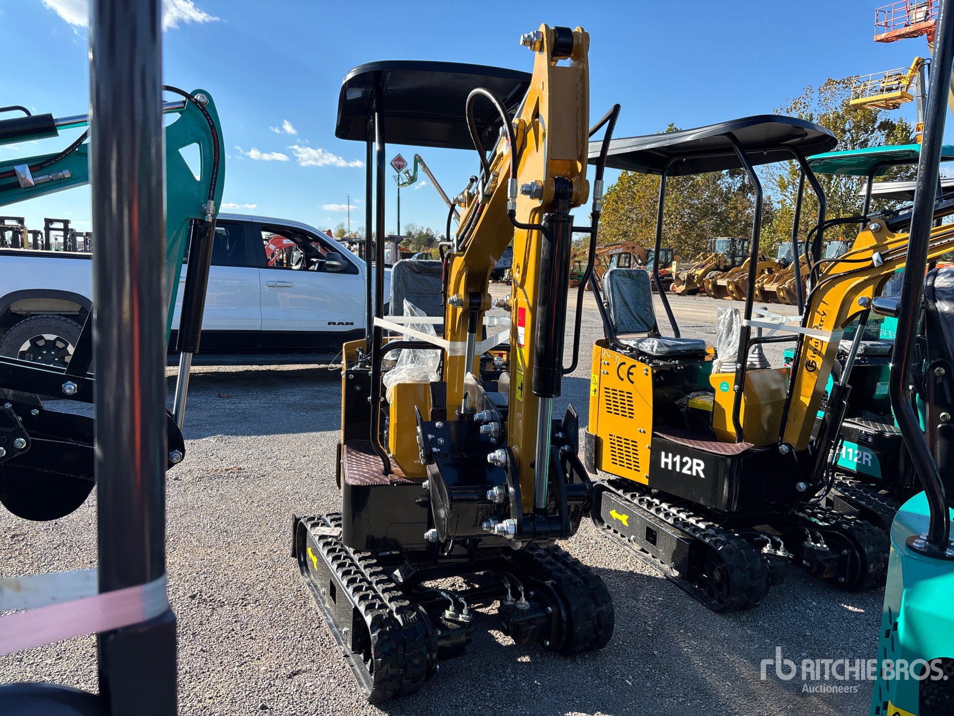 General Appearance with Picture, Right Front Corner