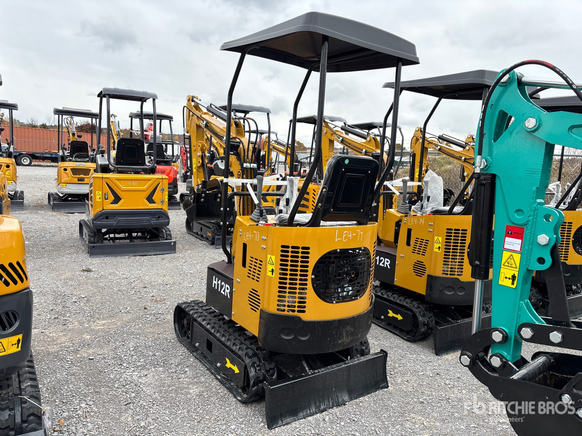 General Appearance with Picture, Left Rear Corner