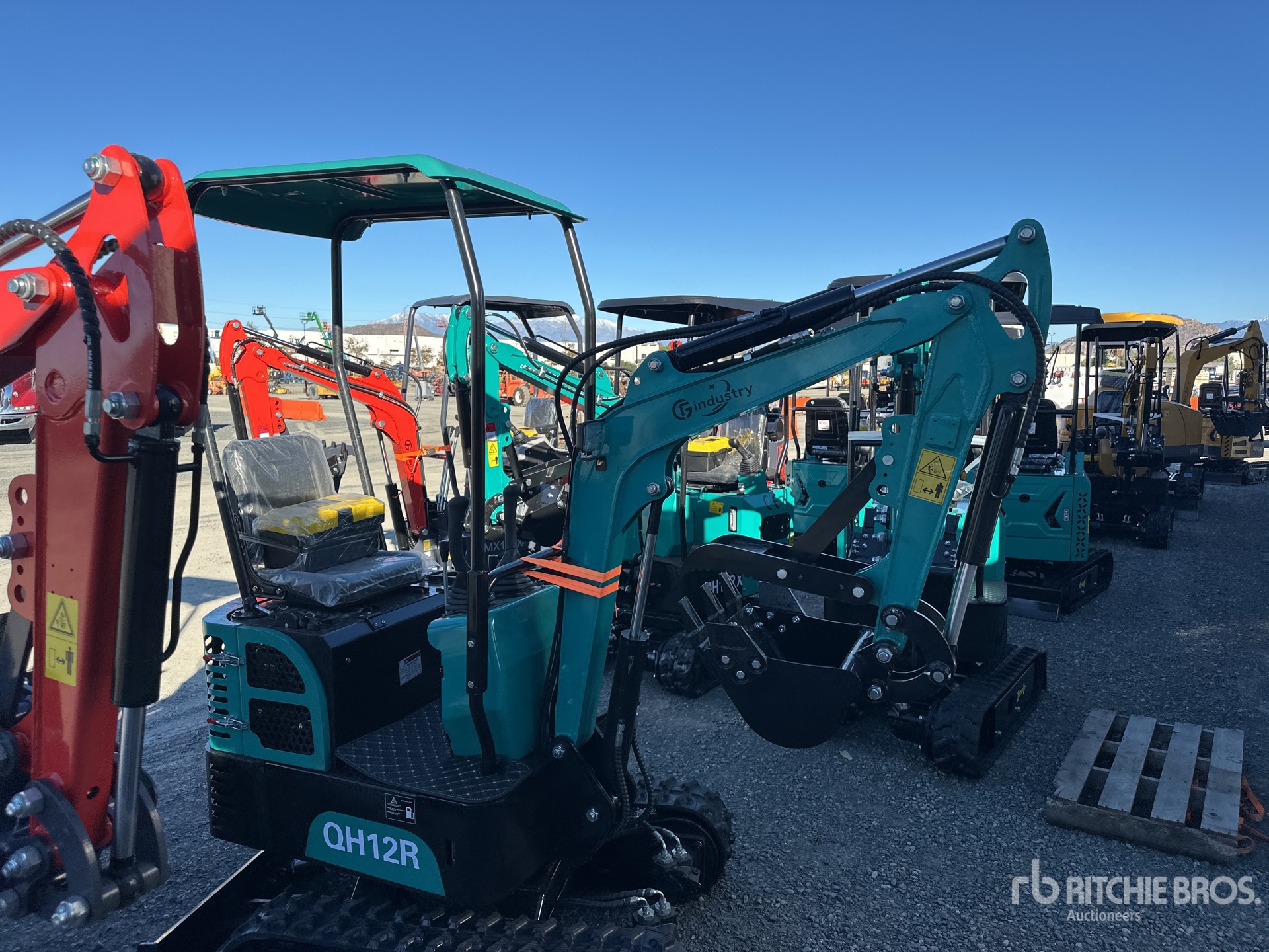 General Appearance with Picture, Right Front Corner