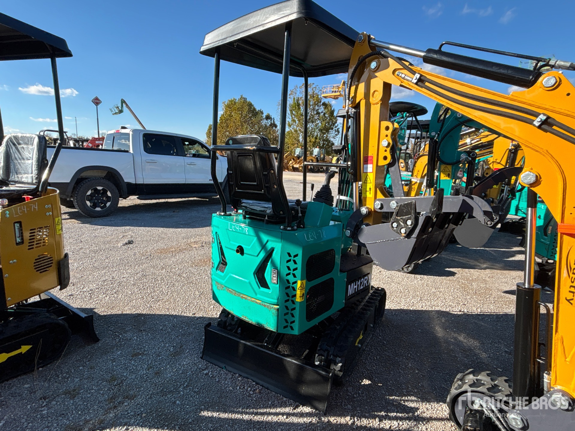 General Appearance with Picture, Right Rear Corner