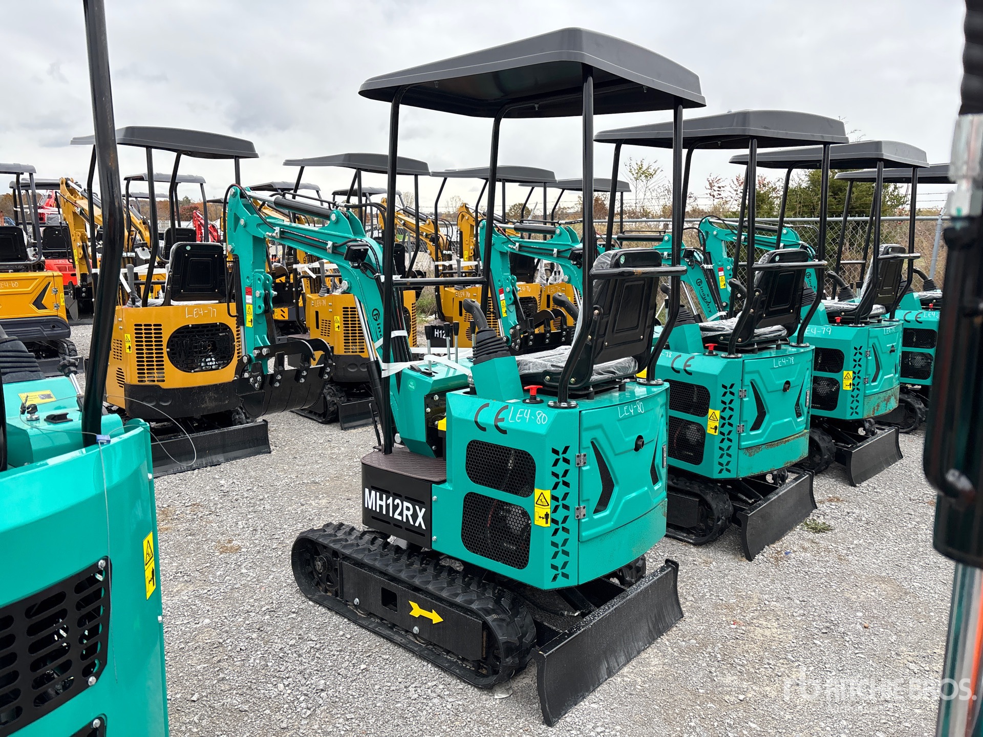 General Appearance with Picture, Left Rear Corner