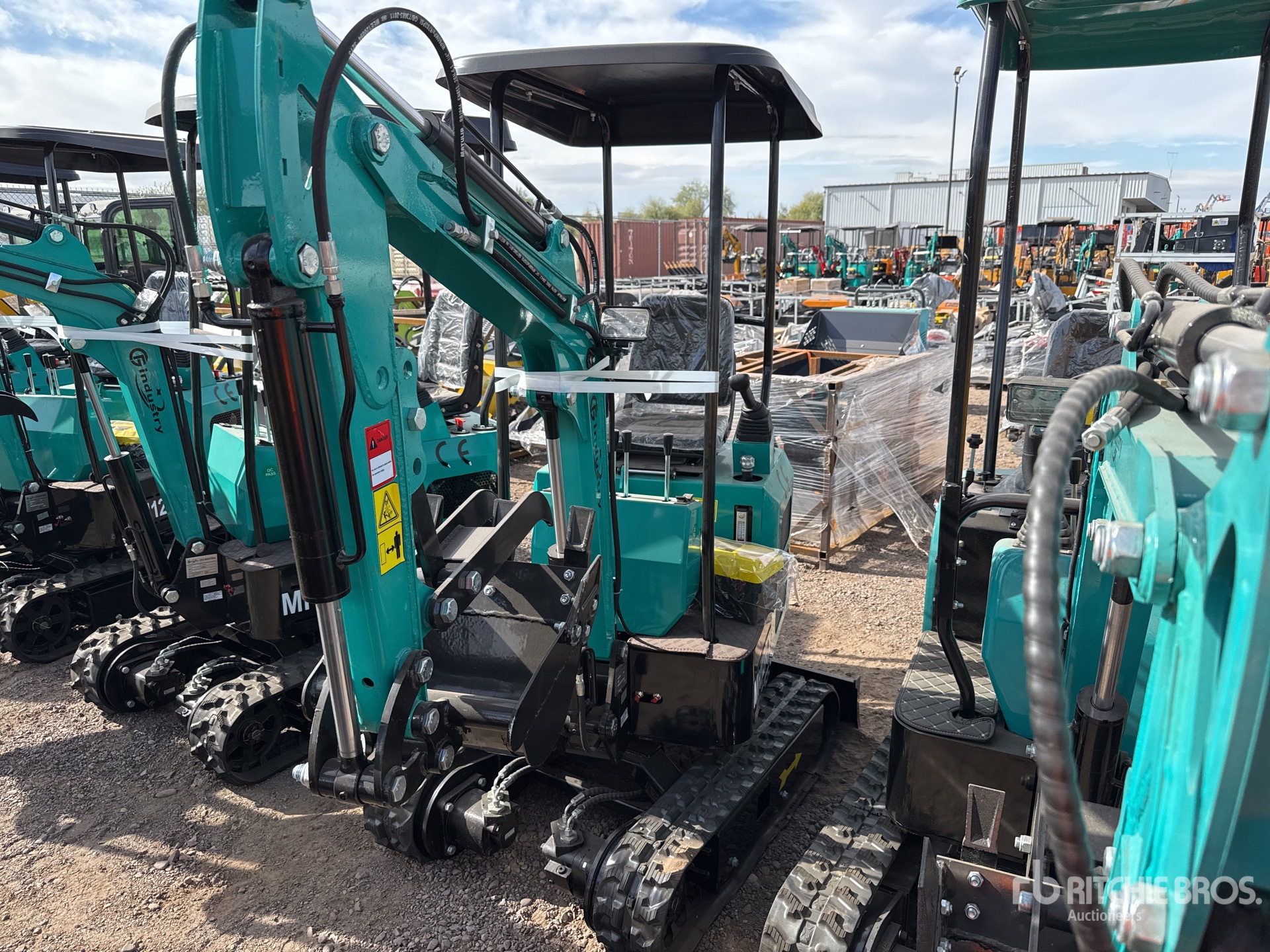 General Appearance with Picture, Left Front Corner