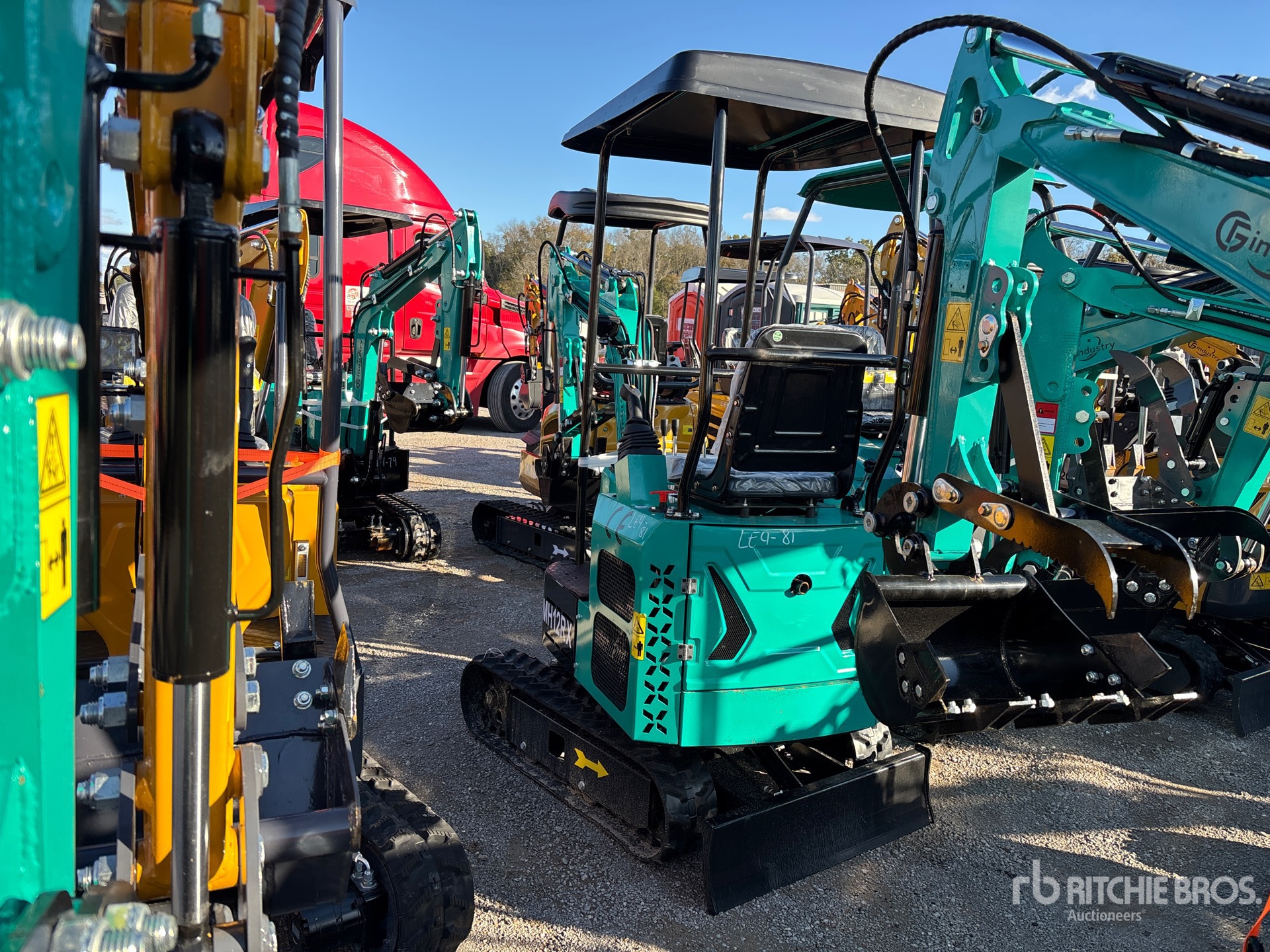 General Appearance with Picture, Left Rear Corner