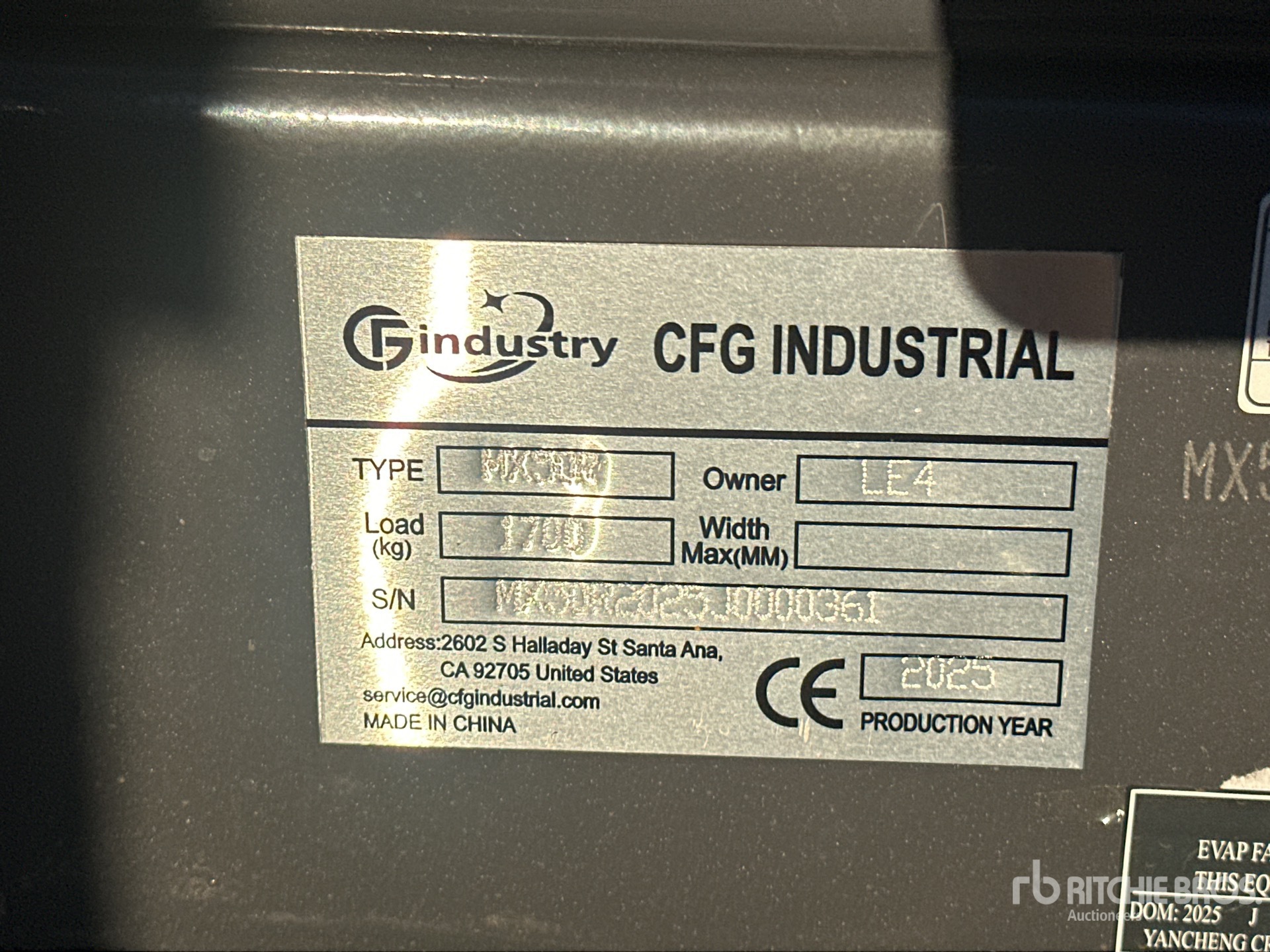 General Appearance with Serial Number / VIN