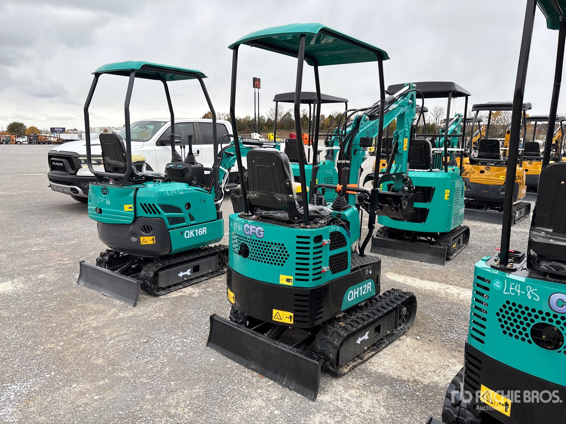 General Appearance with Picture, Right Rear Corner