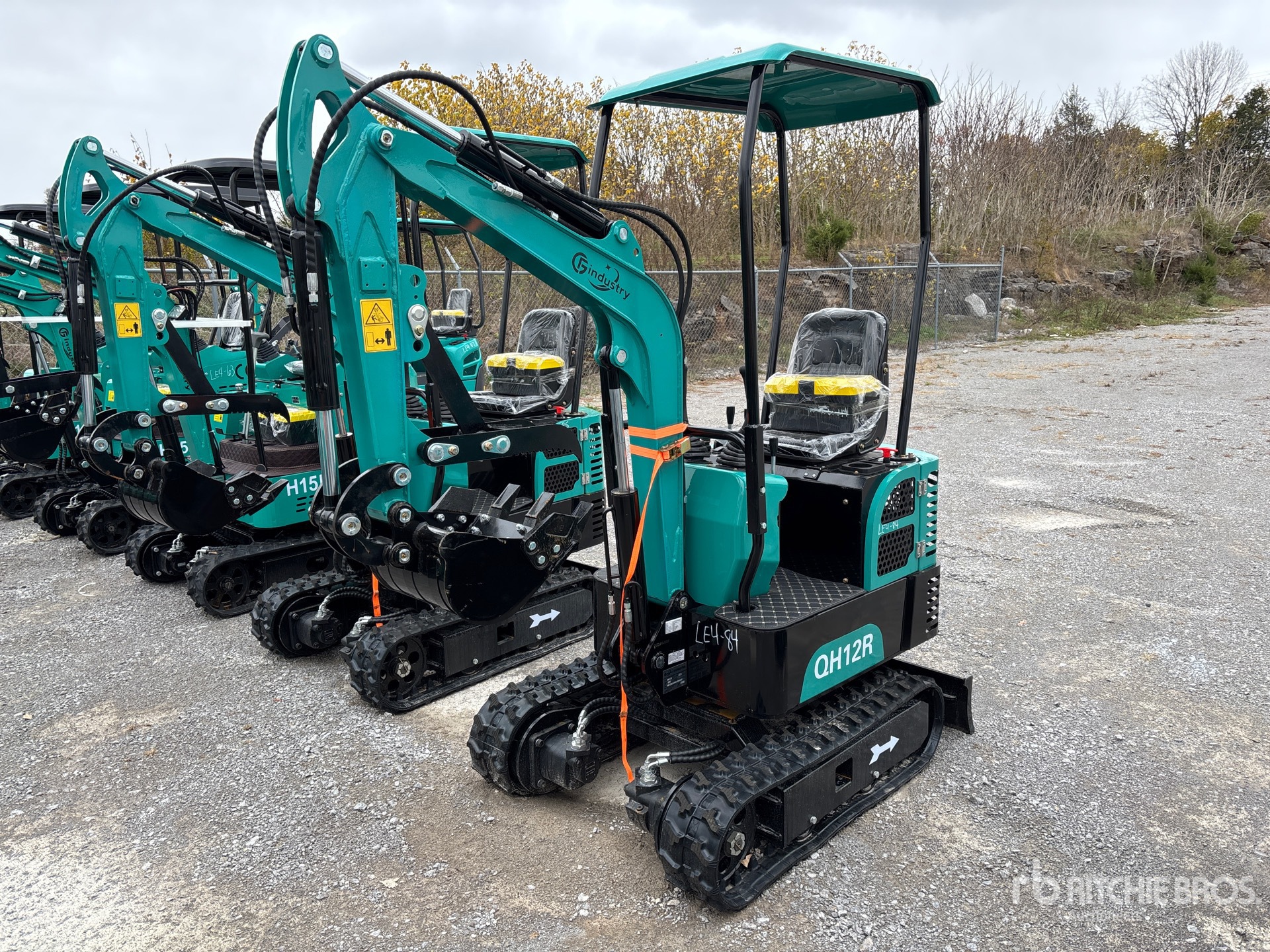 General Appearance with Picture, Left Front Corner