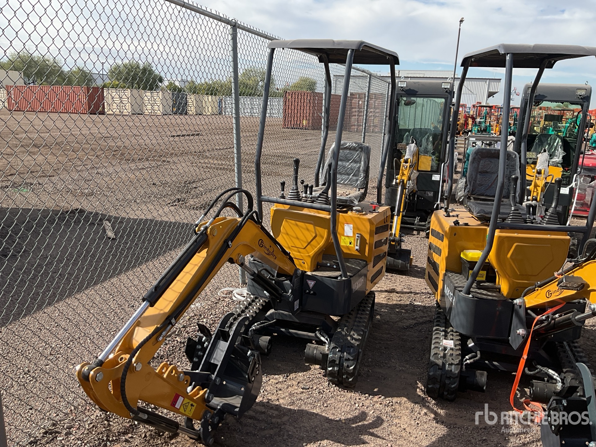 General Appearance with Featured Photo