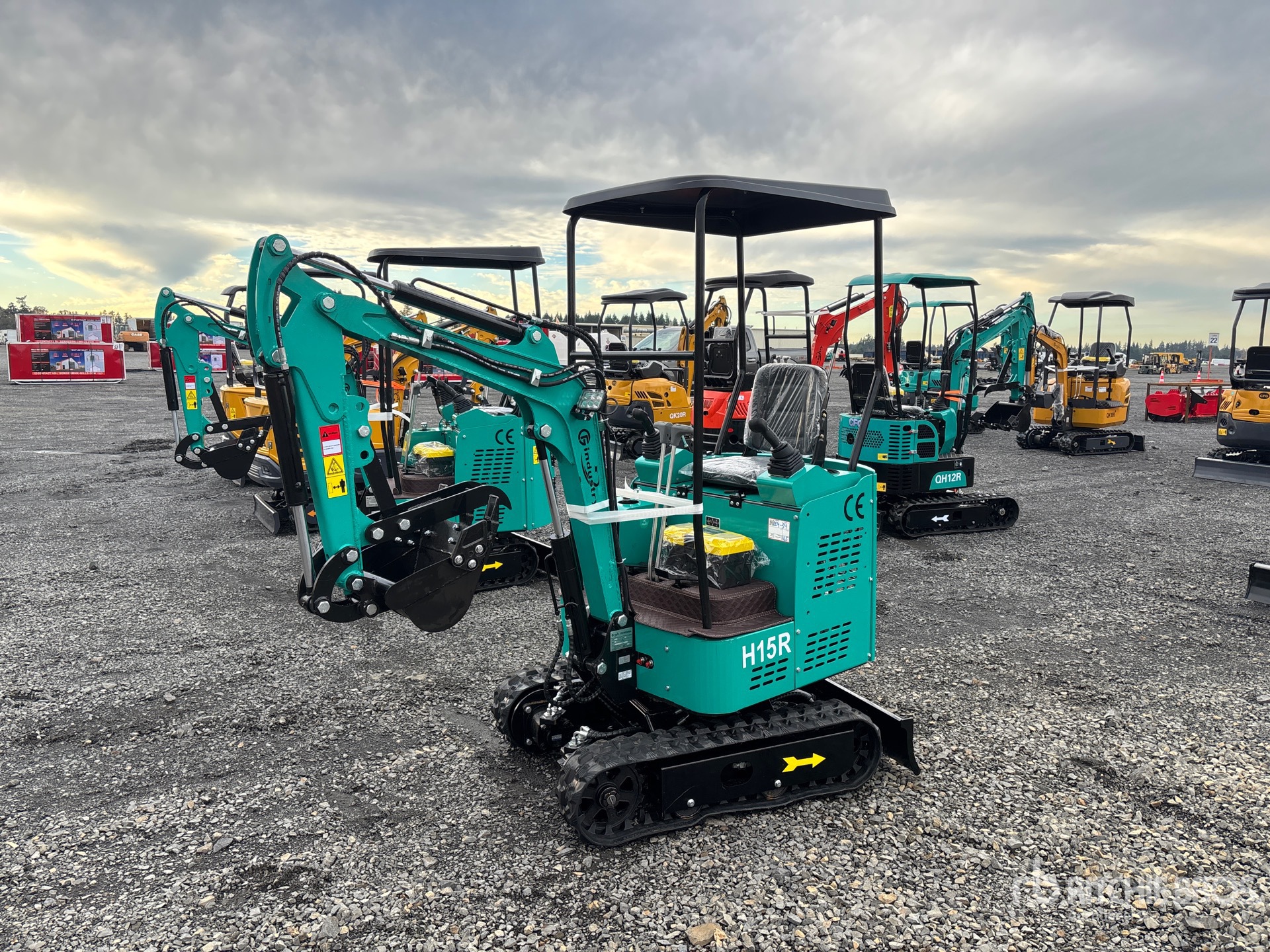 General Appearance with Picture, Left Front Corner