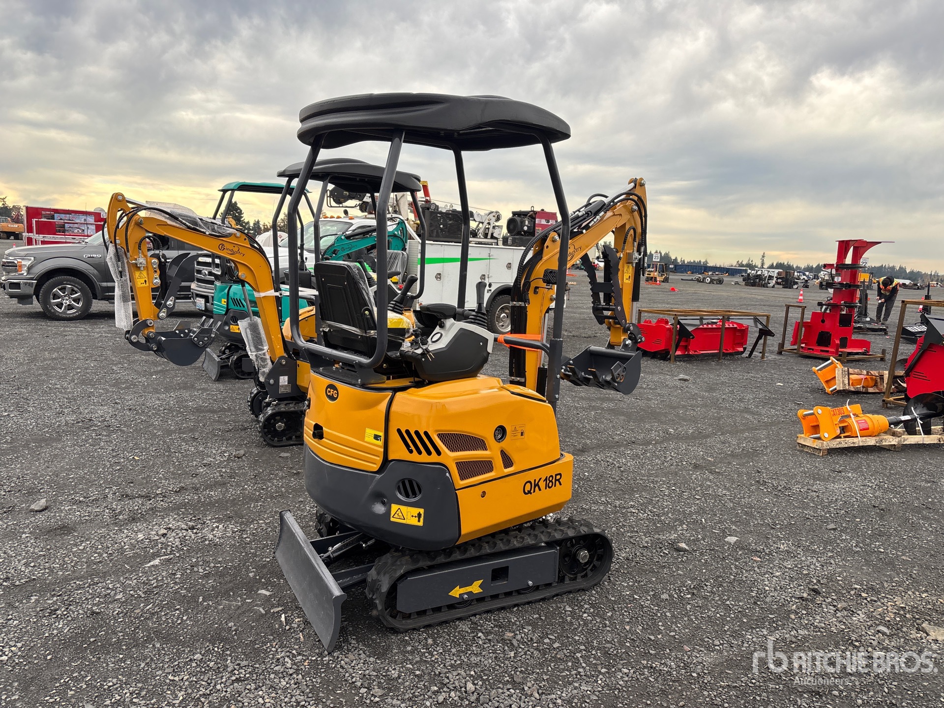 General Appearance with Picture, Right Rear Corner