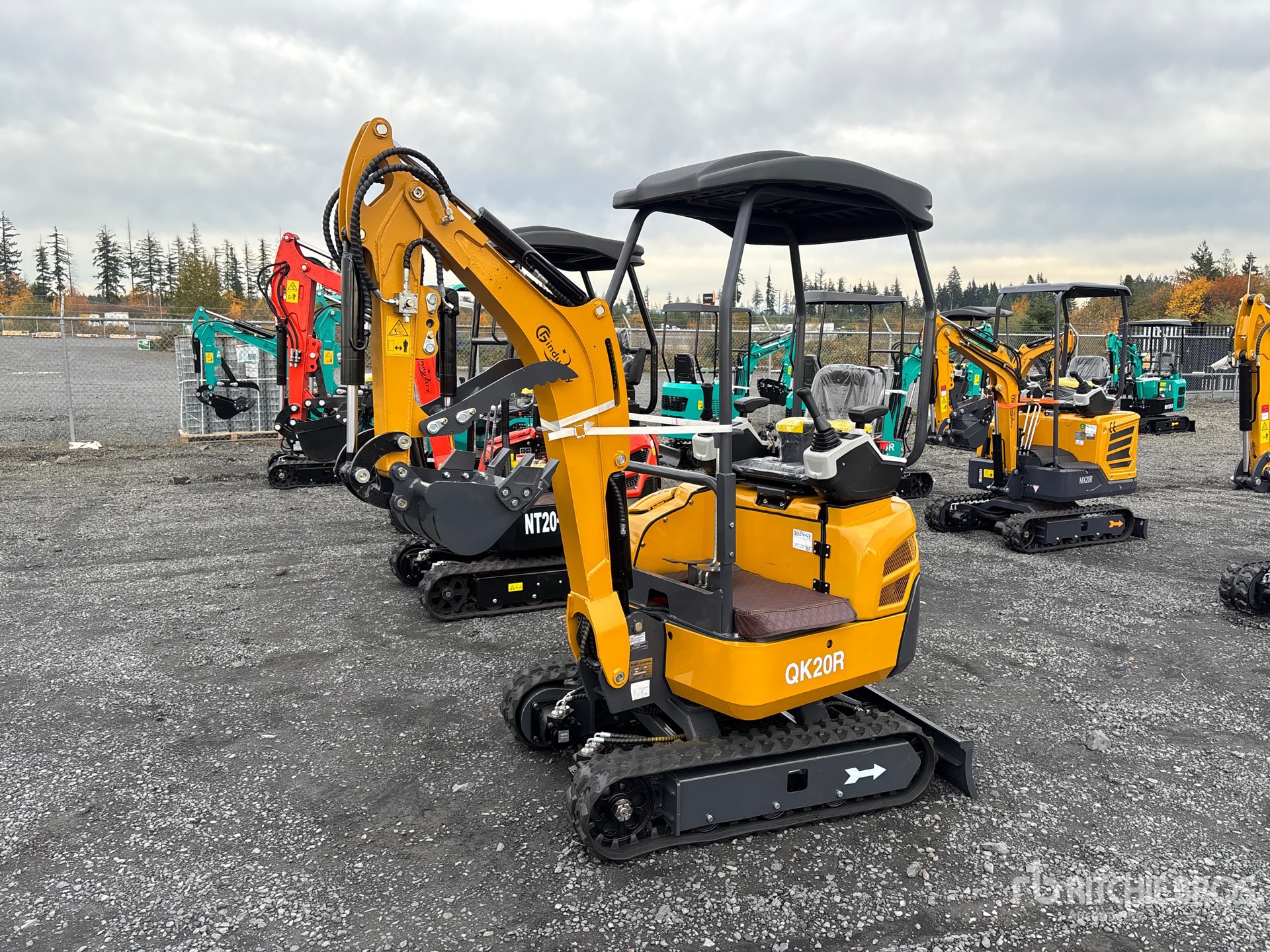 General Appearance with Picture, Left Front Corner