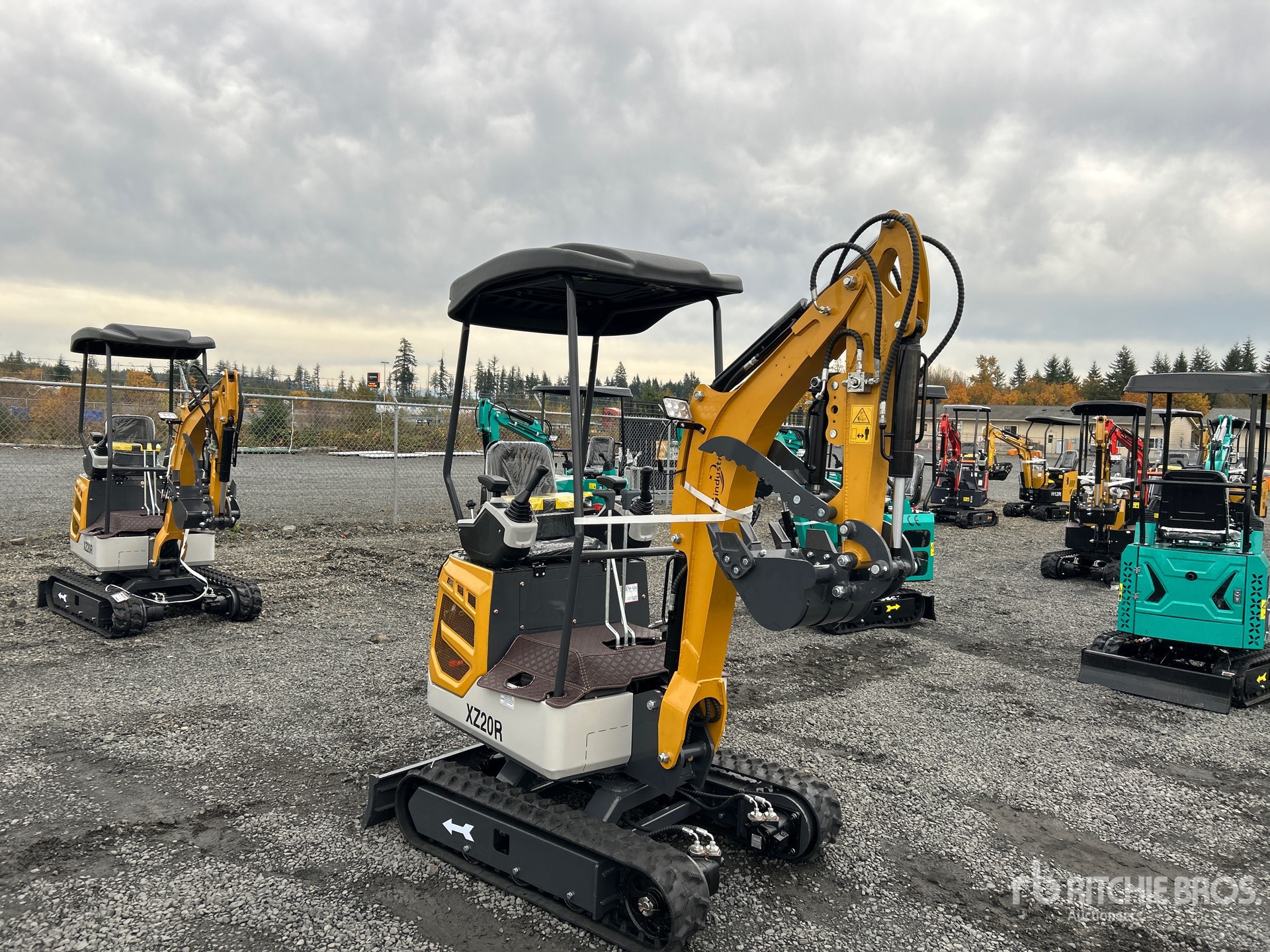 General Appearance with Picture, Right Front Corner