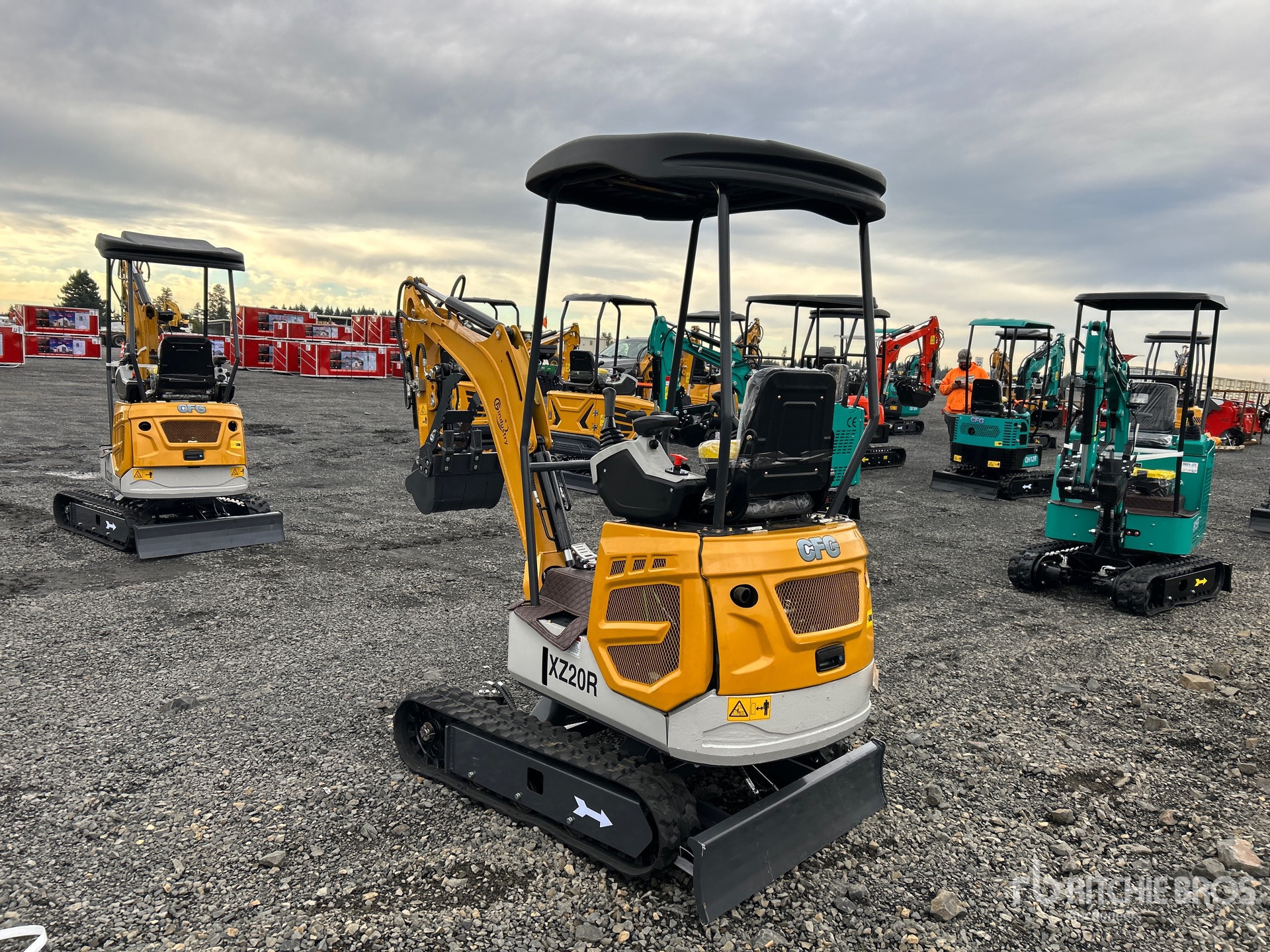 General Appearance with Picture, Left Rear Corner