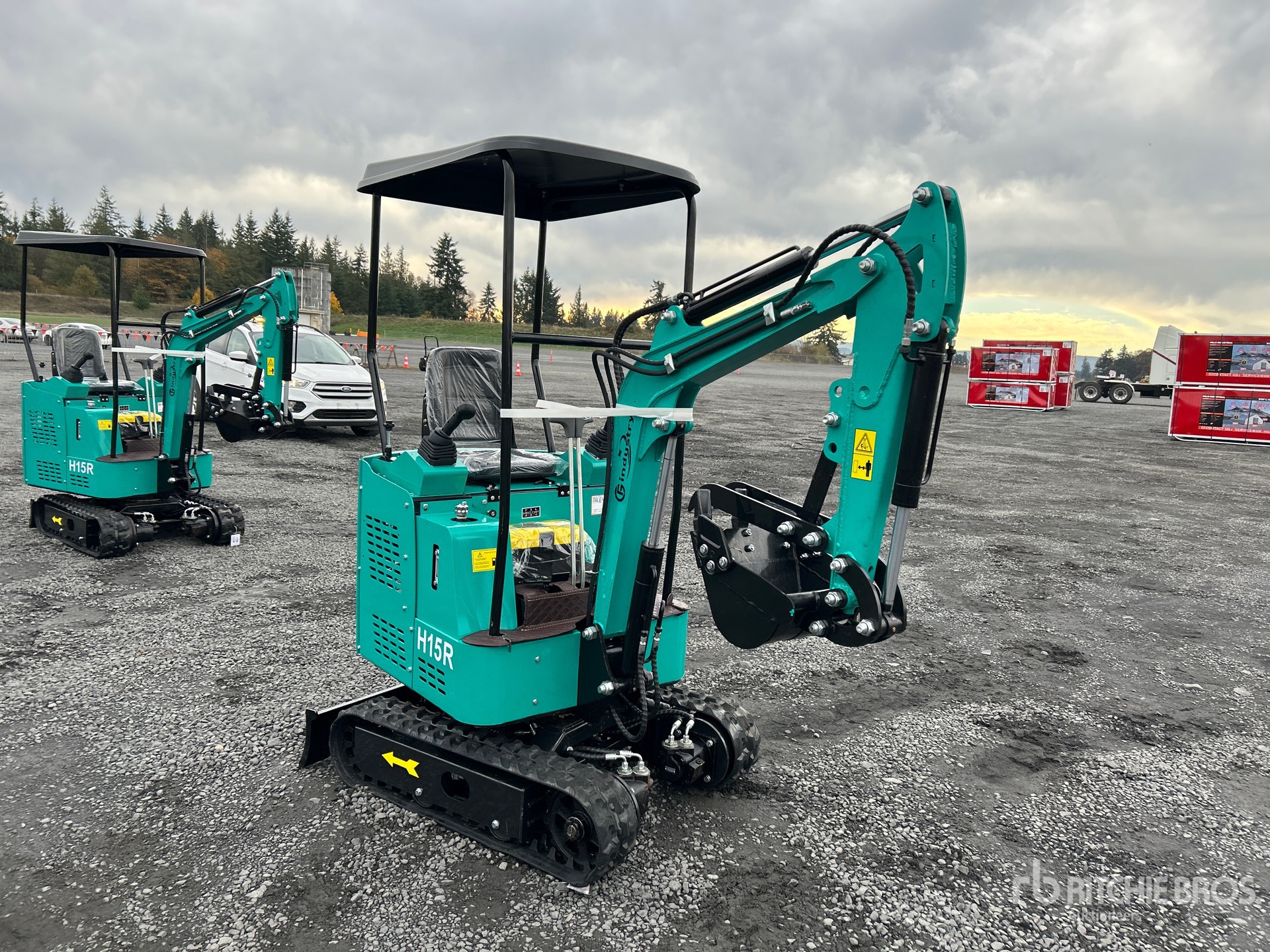 General Appearance with Picture, Right Front Corner