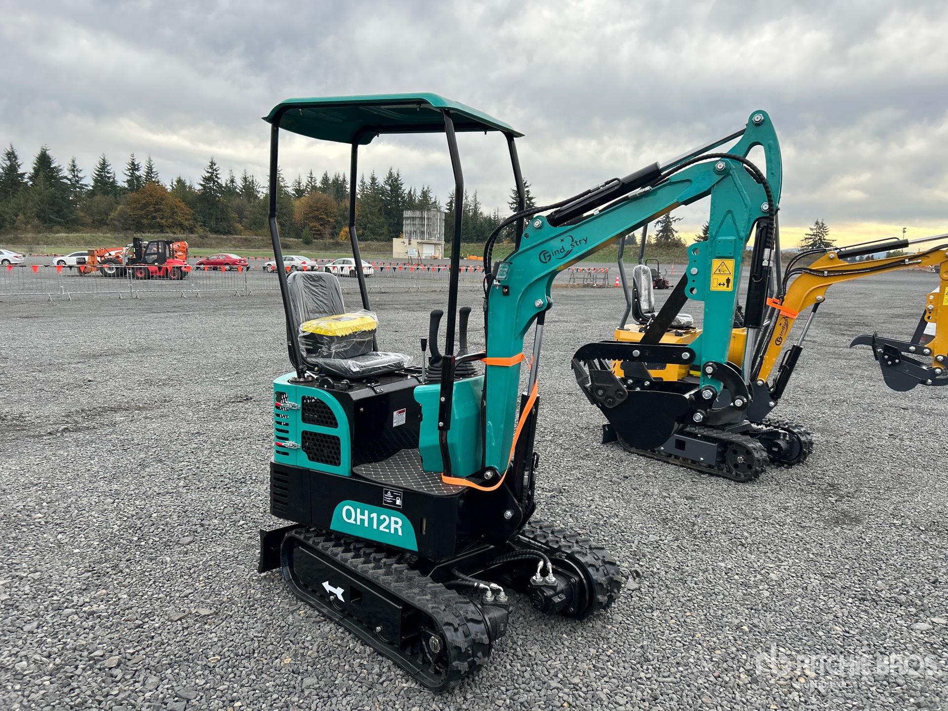 General Appearance with Picture, Right Front Corner