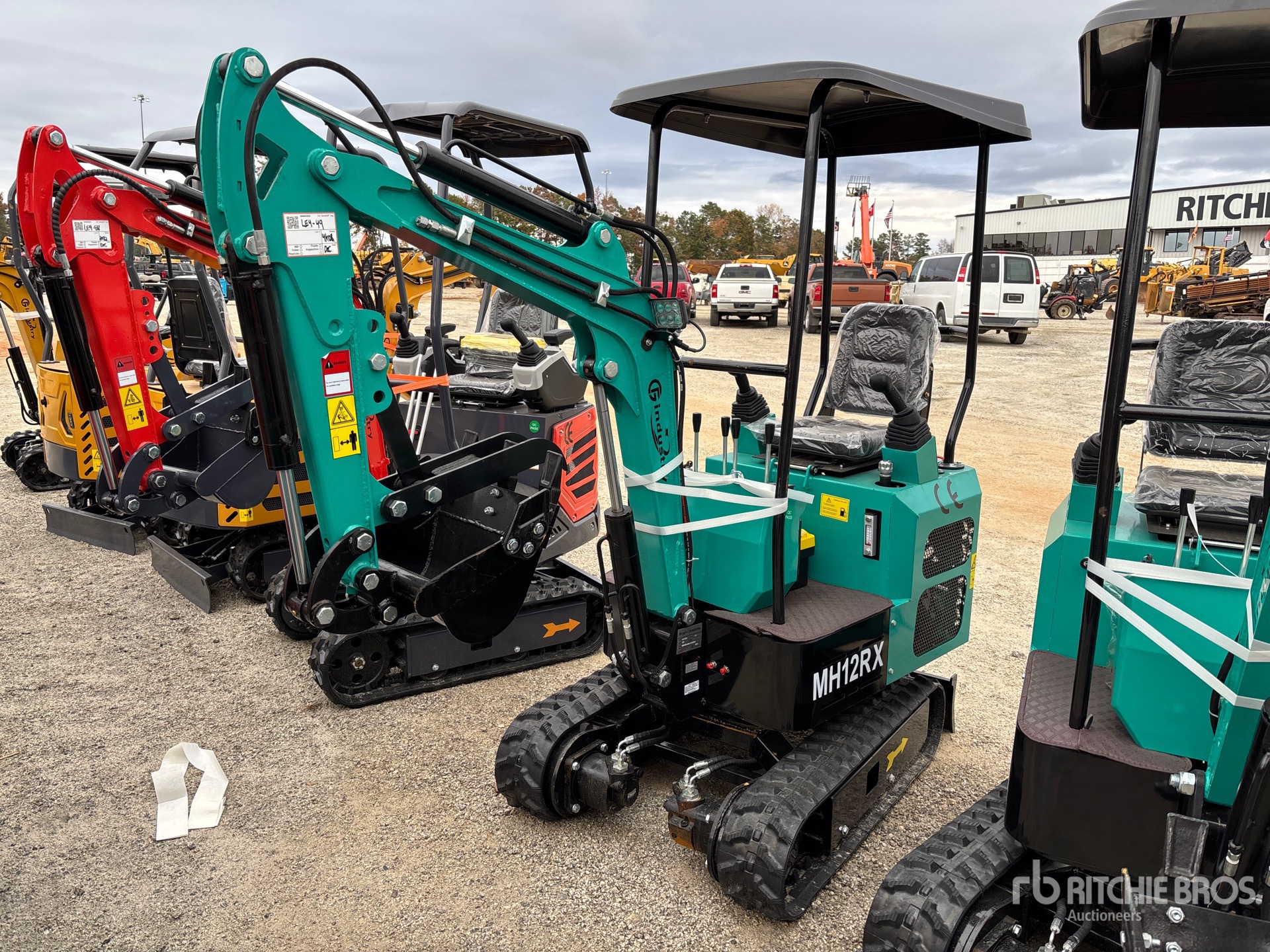 General Appearance with Picture, Left Front Corner