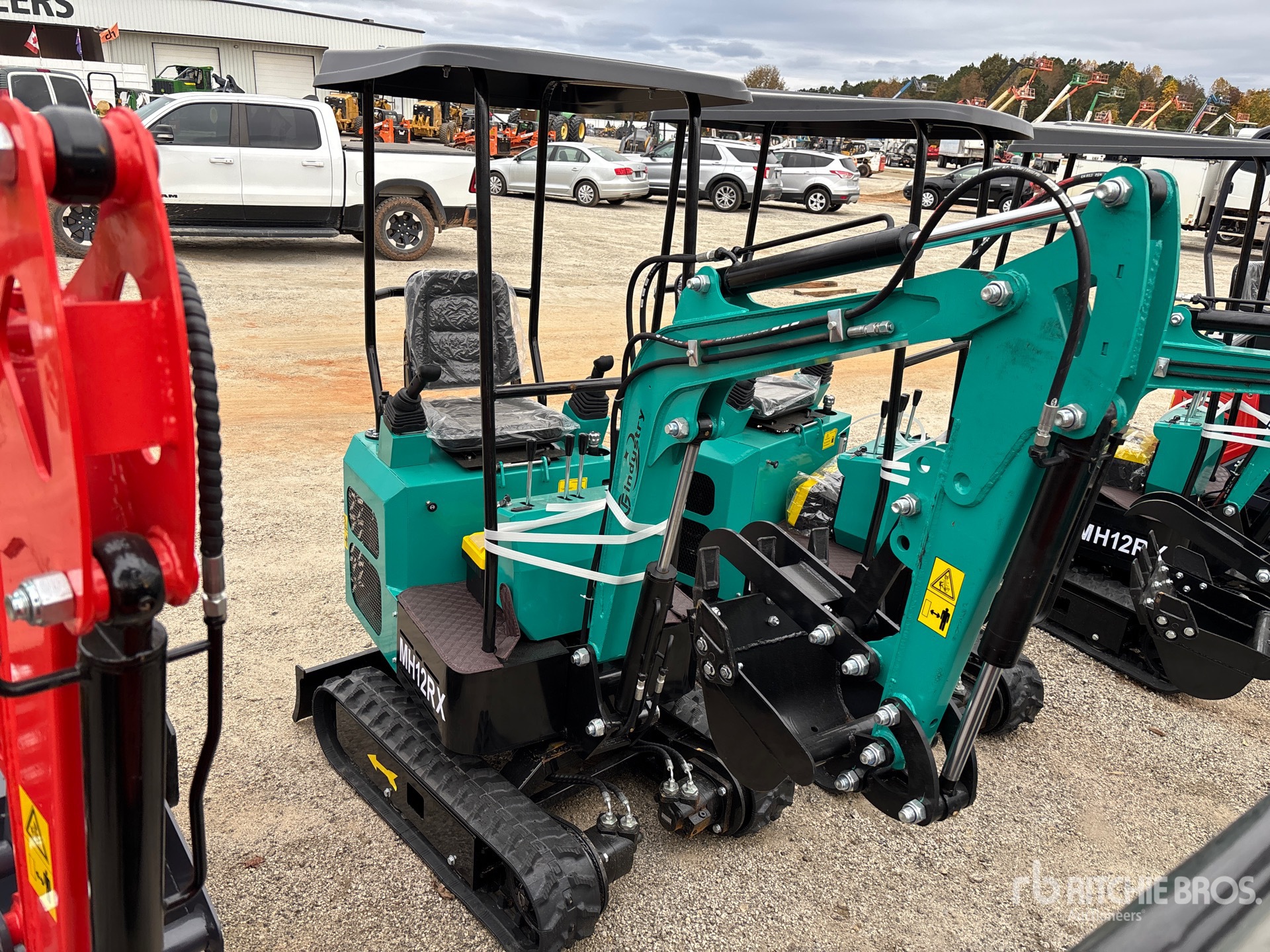 General Appearance with Picture, Right Front Corner