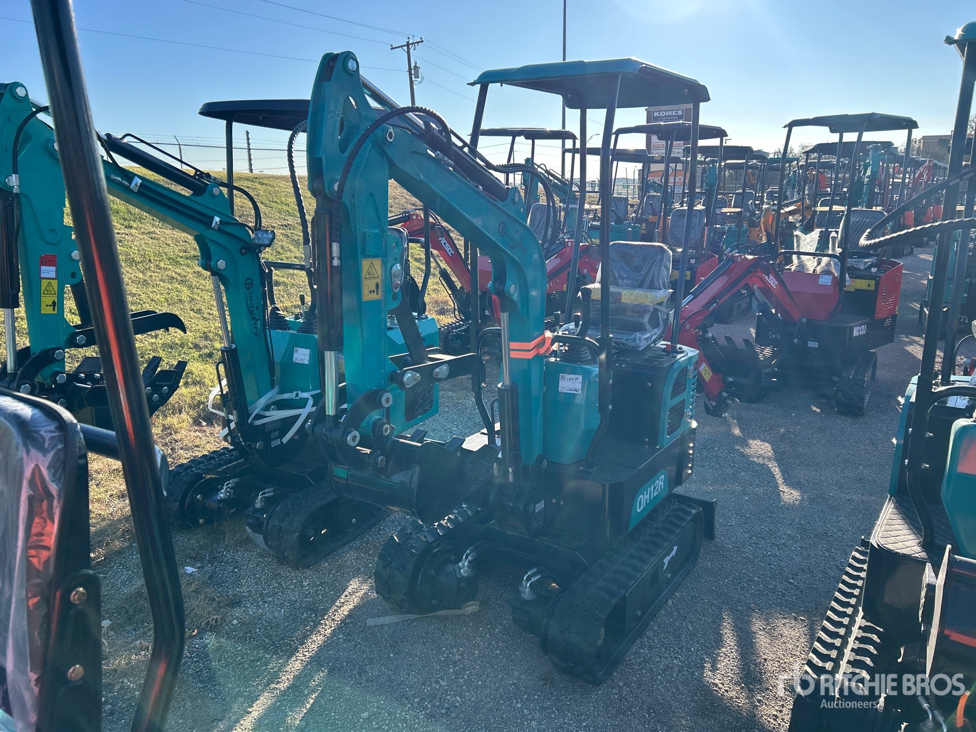 General Appearance with Picture, Left Front Corner