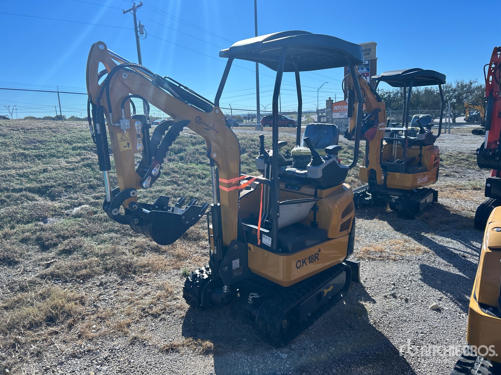 General Appearance with Picture, Left Front Corner