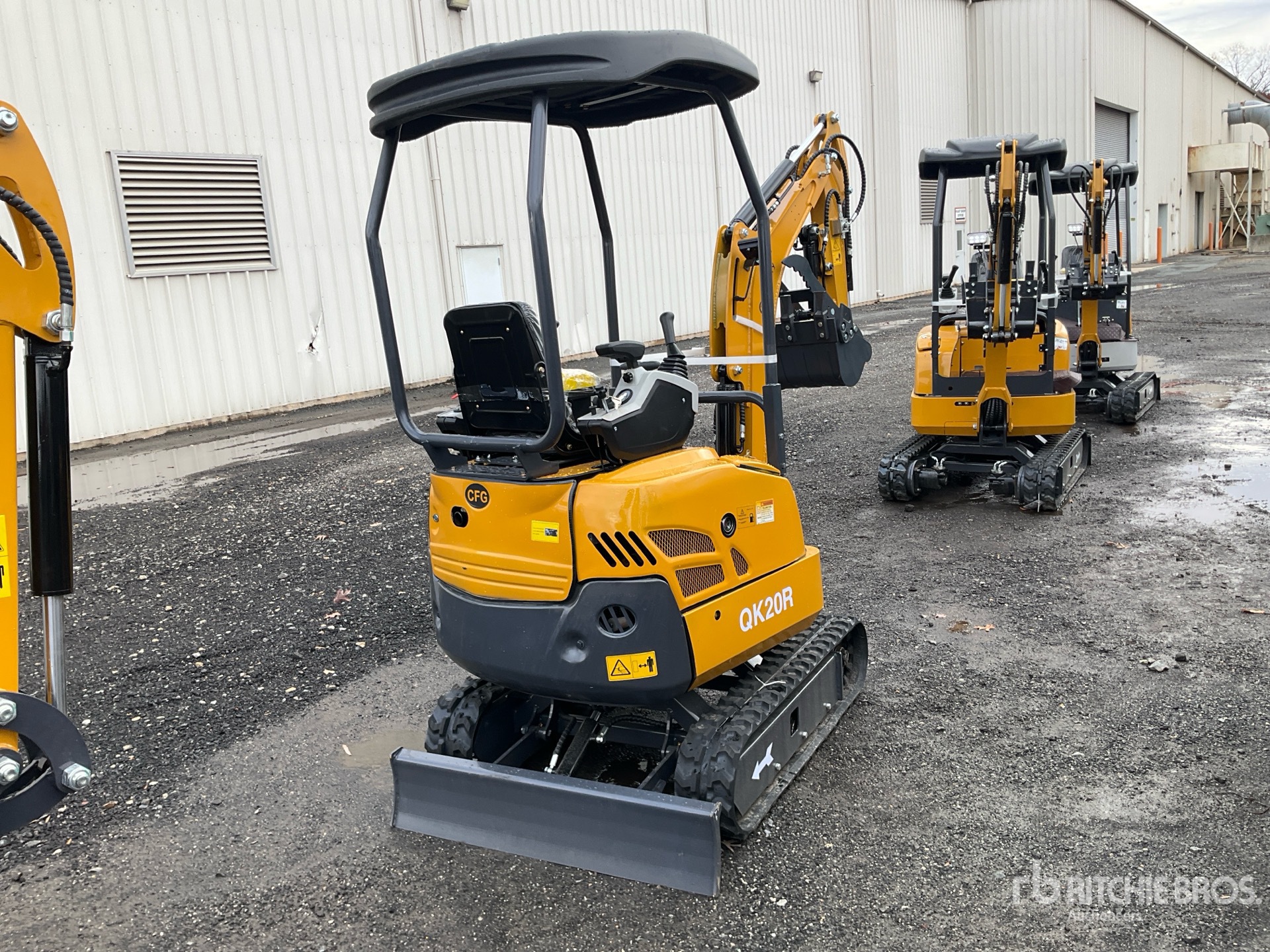 General Appearance with Imagen: esquina trasera derecha