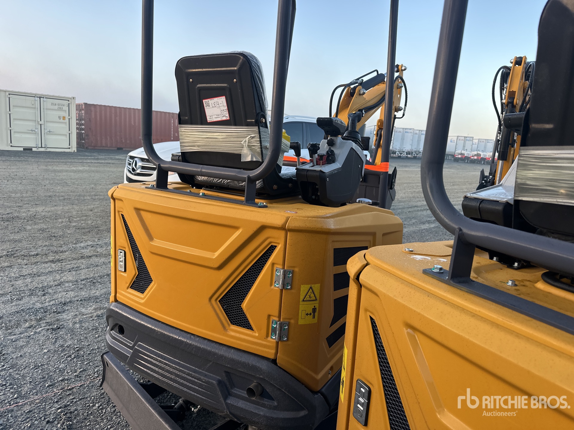 General Appearance with Picture, Right Rear Corner