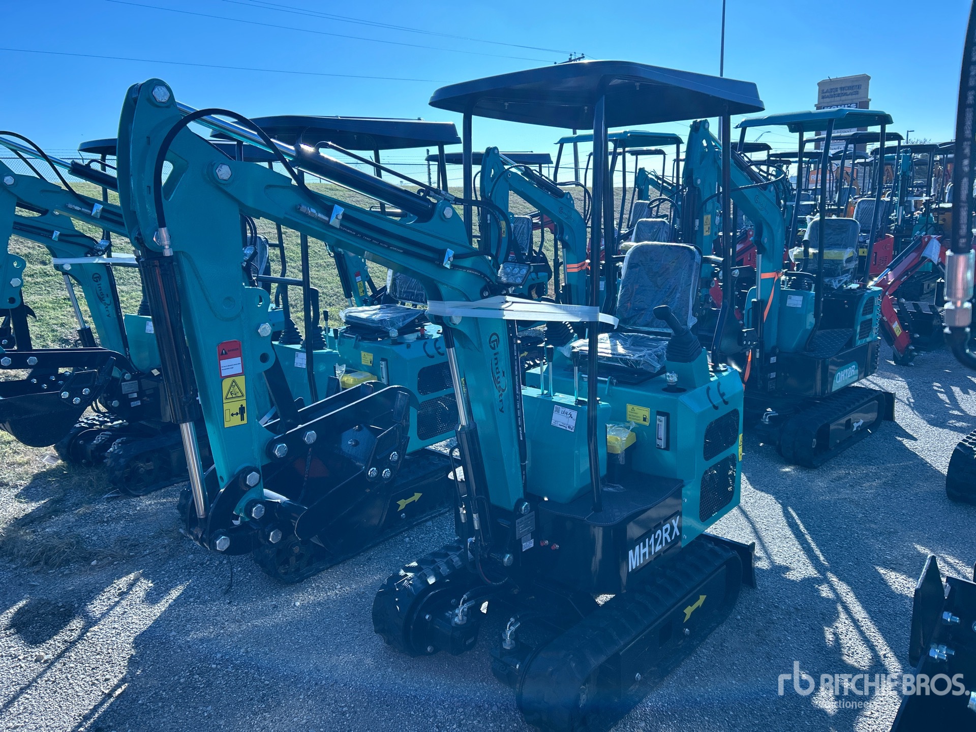 General Appearance with Picture, Left Front Corner