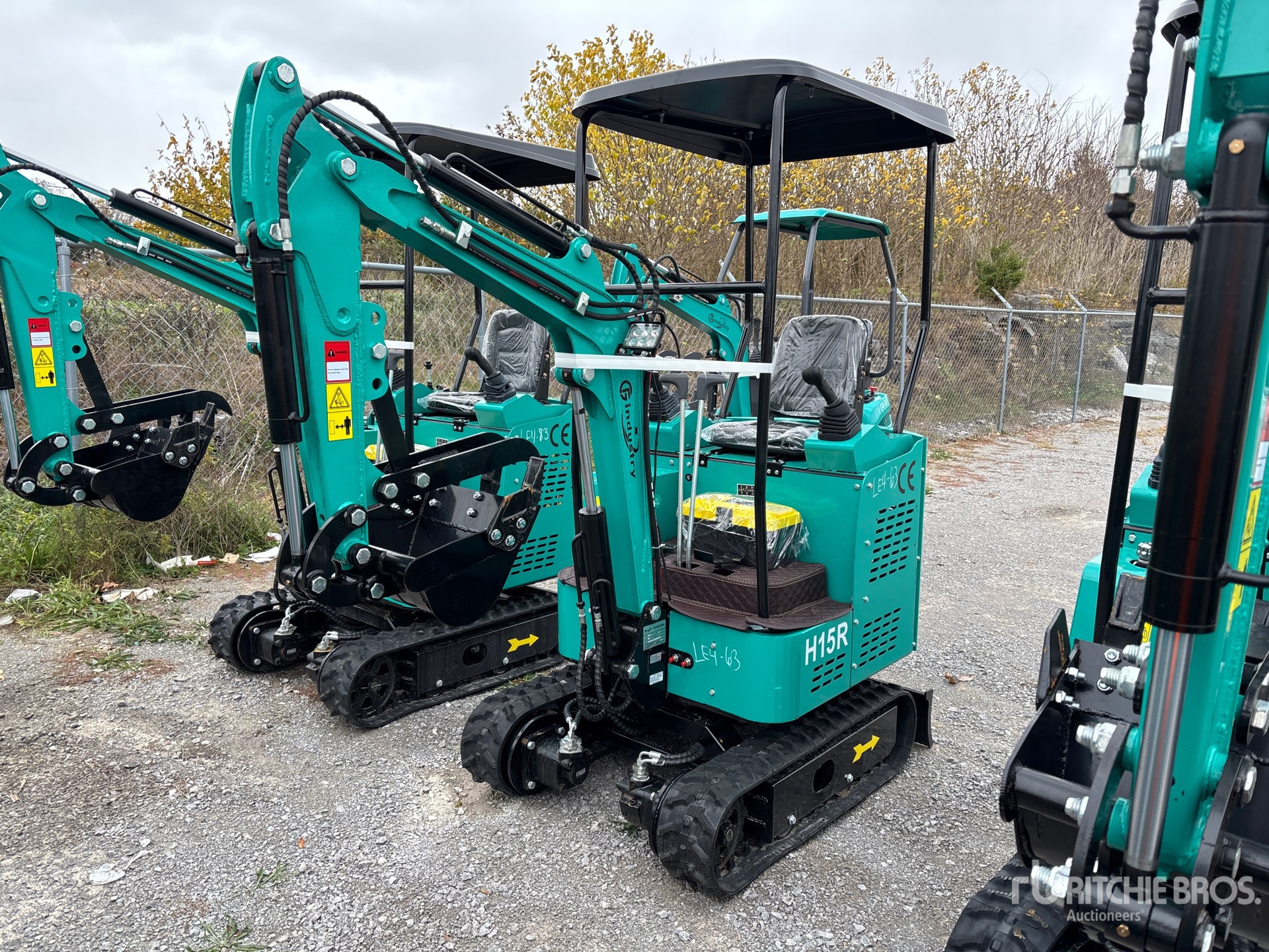 General Appearance with Picture, Left Front Corner