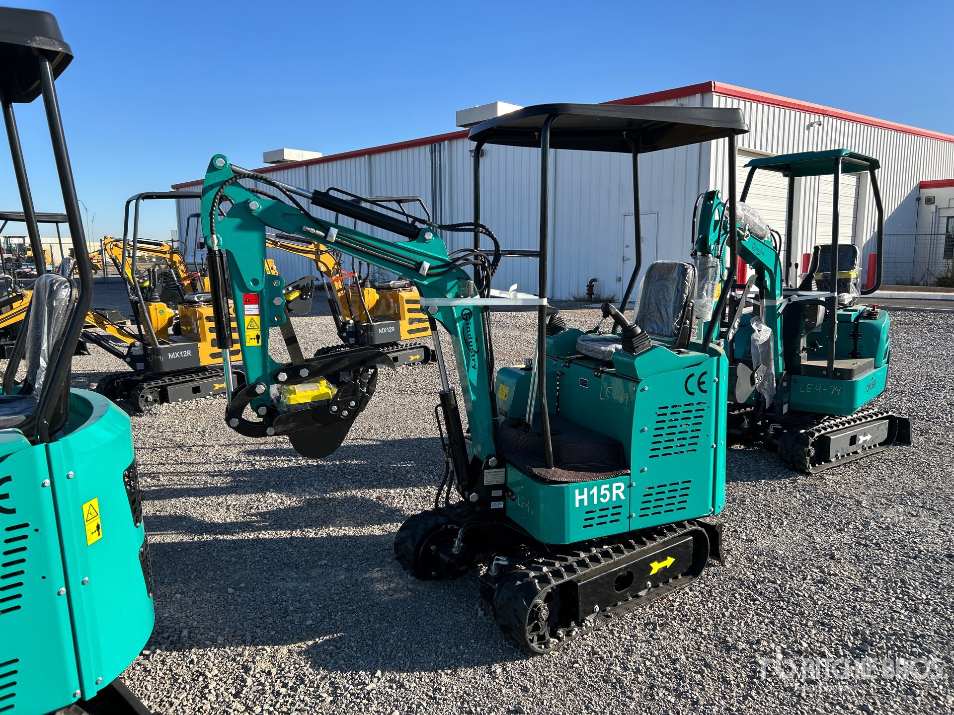 General Appearance with Picture, Left Front Corner