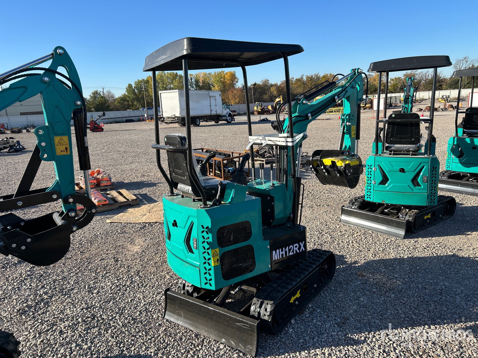 General Appearance with Picture, Right Rear Corner