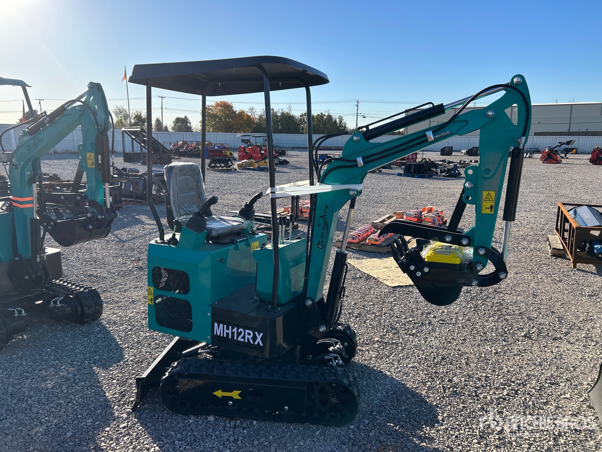 General Appearance with Picture, Right Front Corner