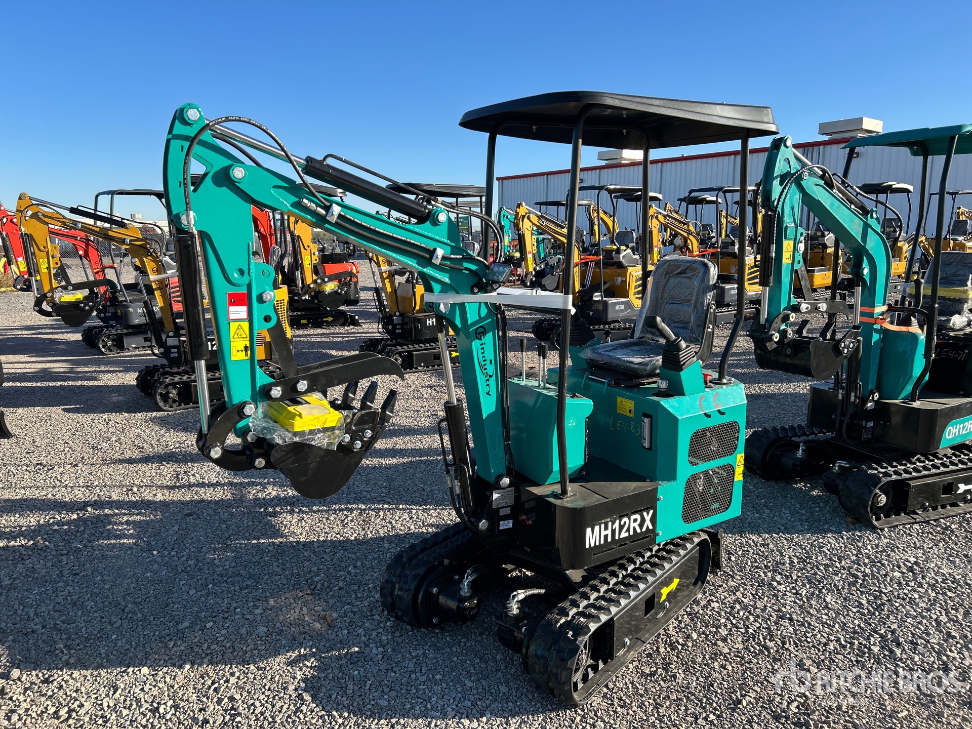 General Appearance with Picture, Left Front Corner