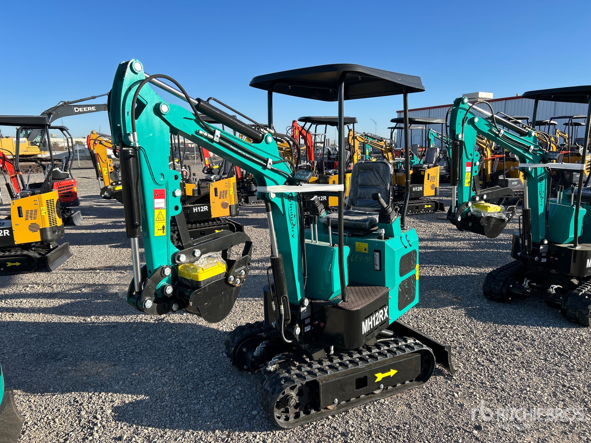 General Appearance with Picture, Left Front Corner