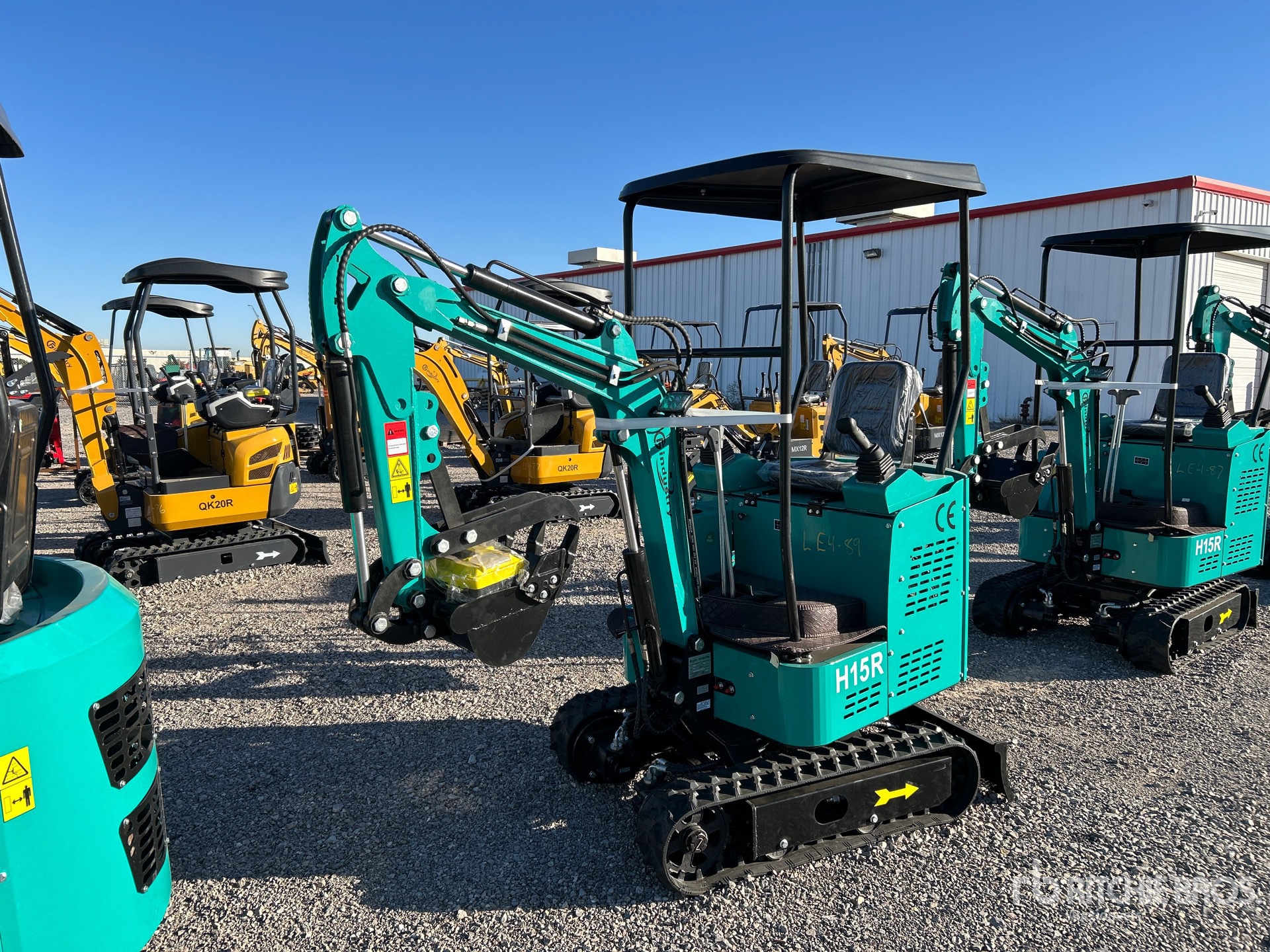 General Appearance with Picture, Left Front Corner