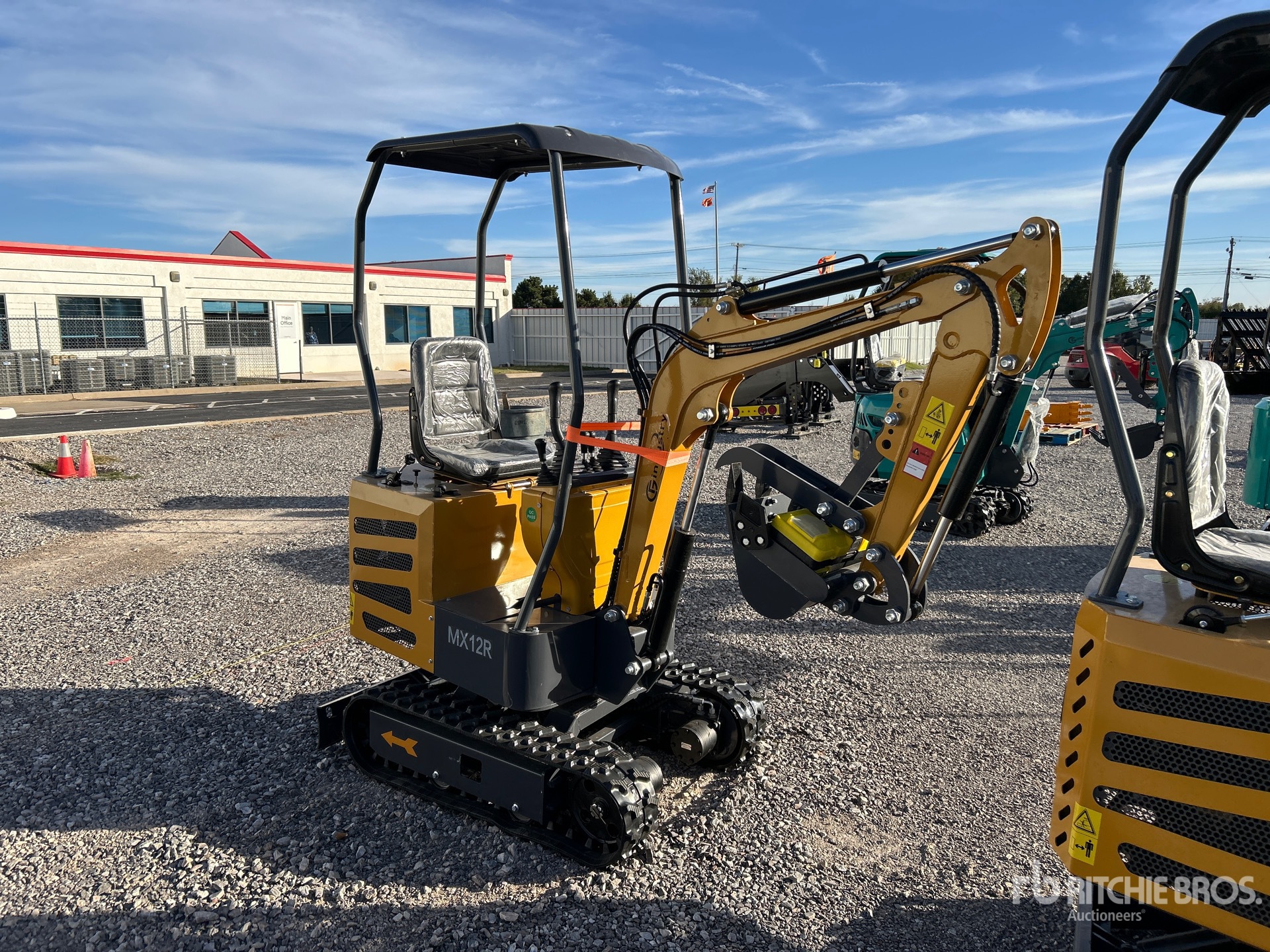 General Appearance with Picture, Right Front Corner