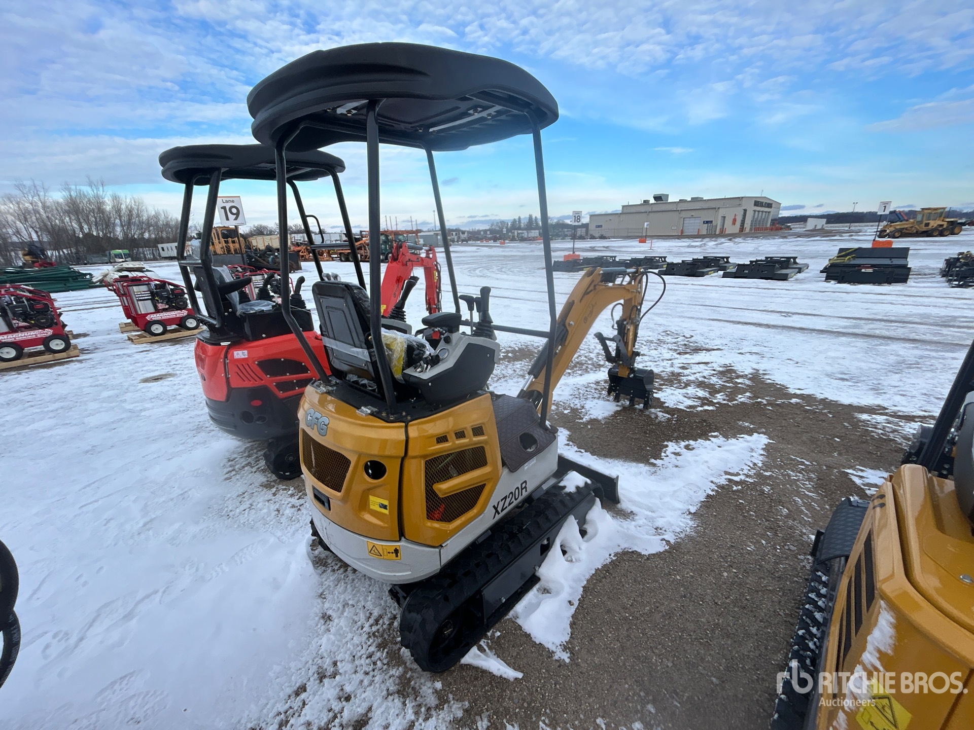 General Appearance with Picture, Right Rear Corner