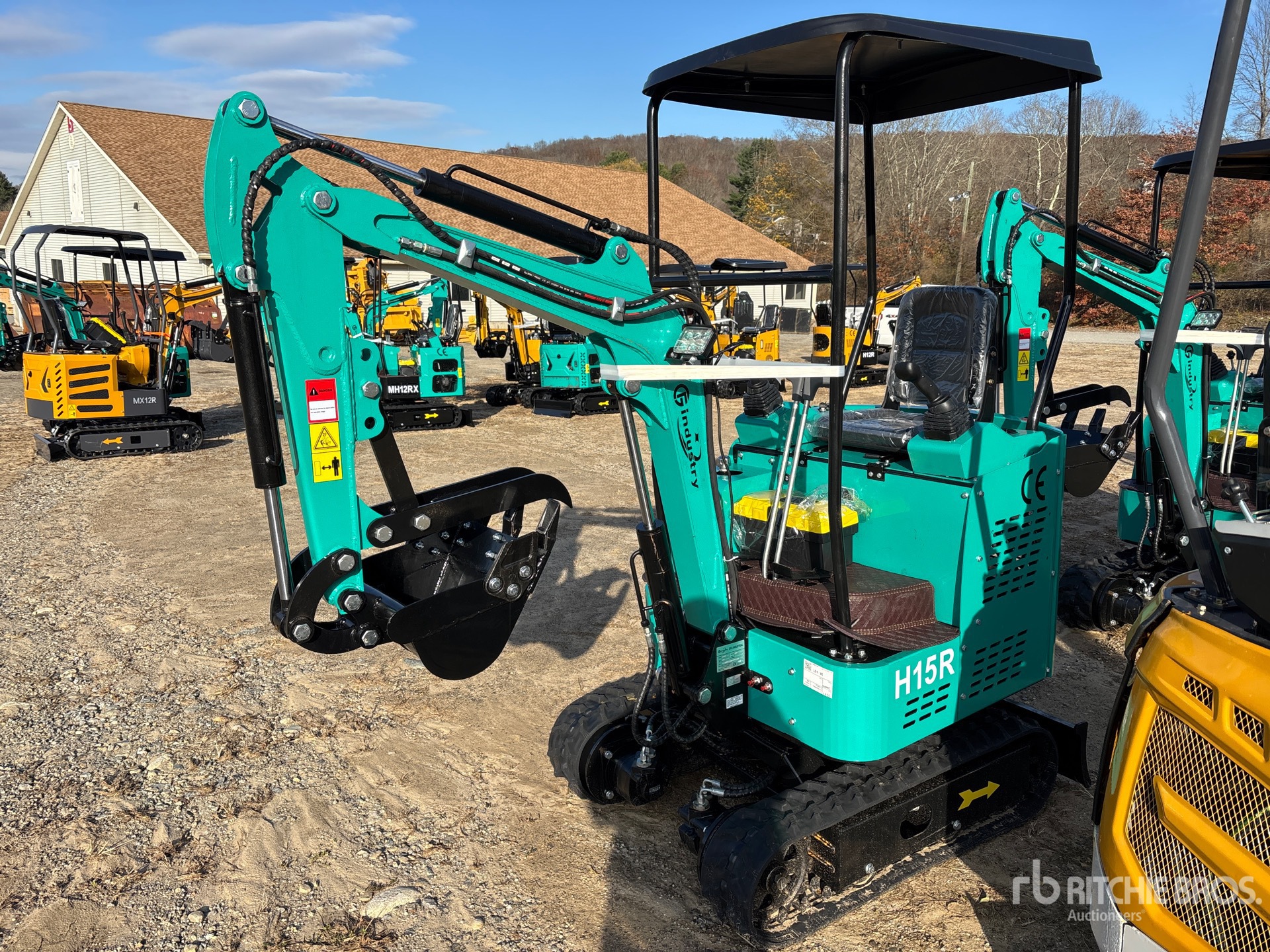 General Appearance with Picture, Left Front Corner