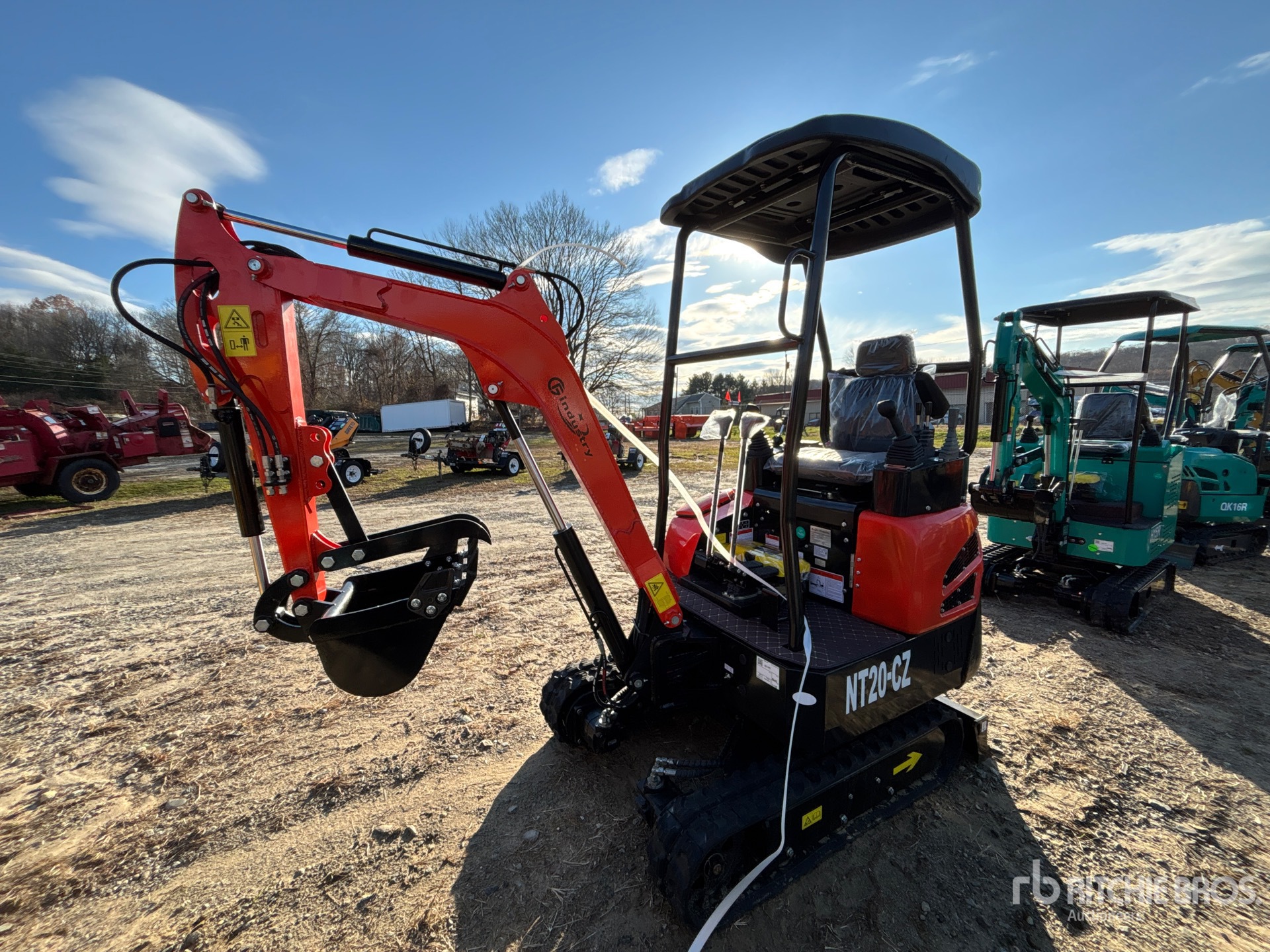 General Appearance with Picture, Left Front Corner