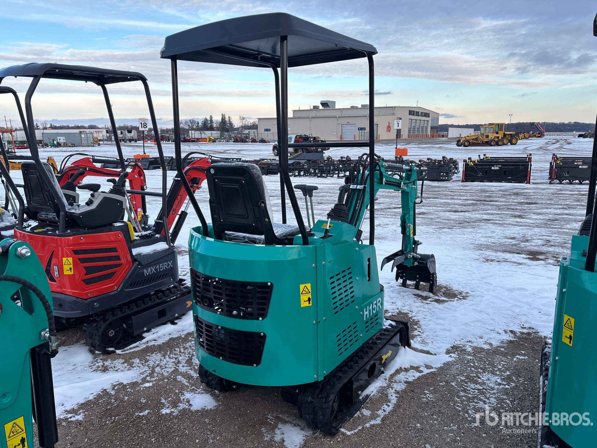 General Appearance with Picture, Right Rear Corner