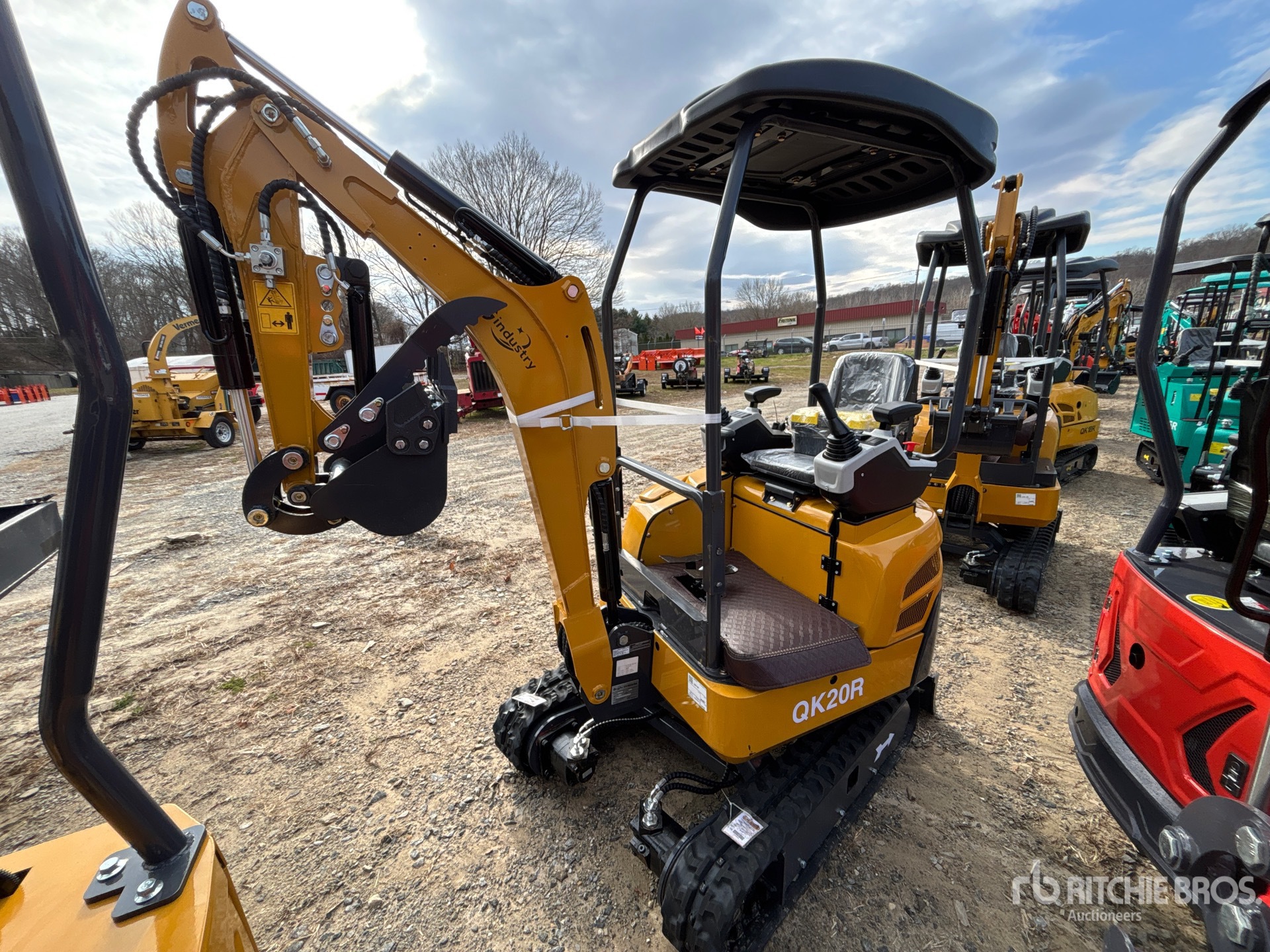 General Appearance with Picture, Left Front Corner