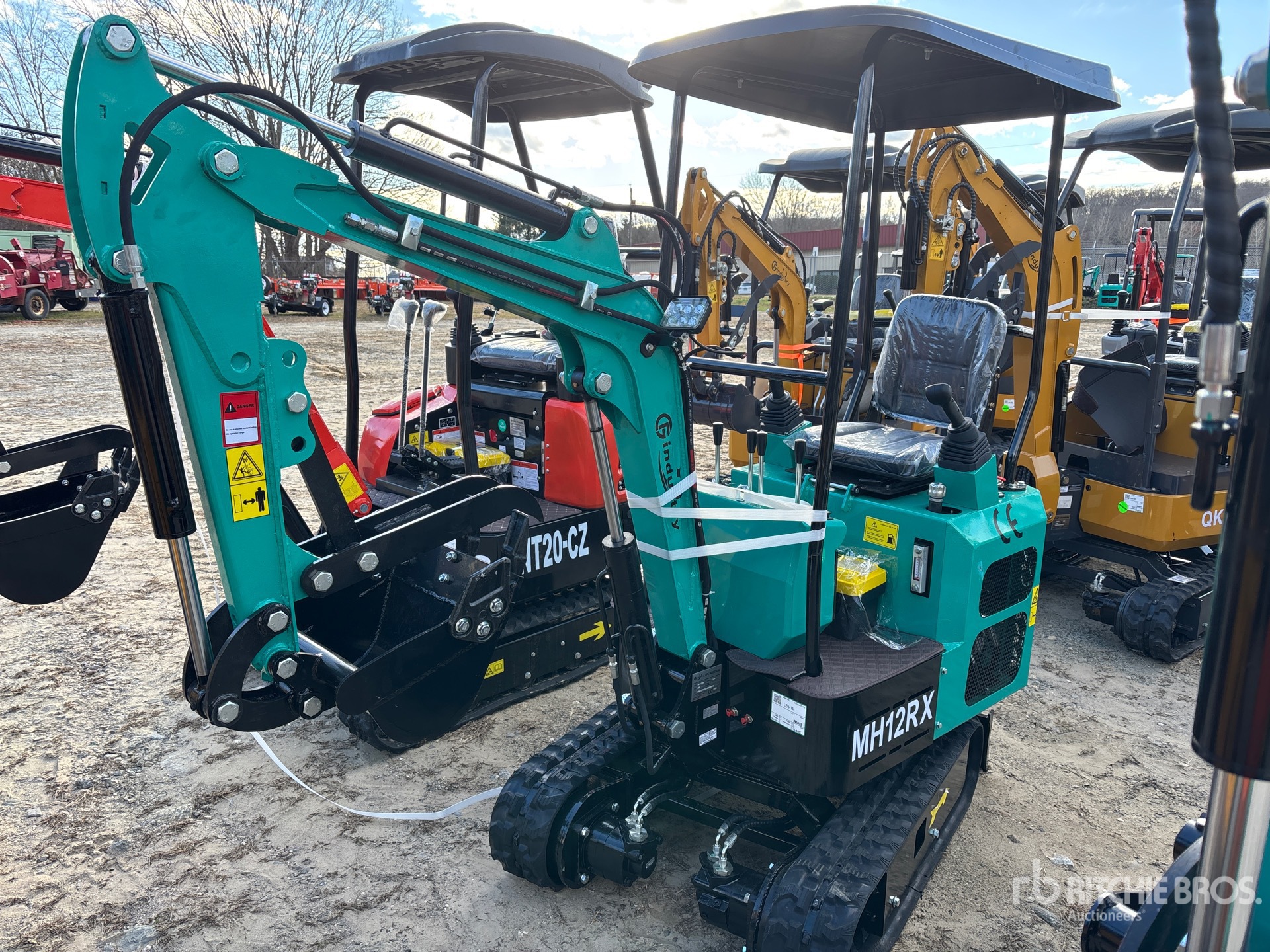 General Appearance with Picture, Left Front Corner